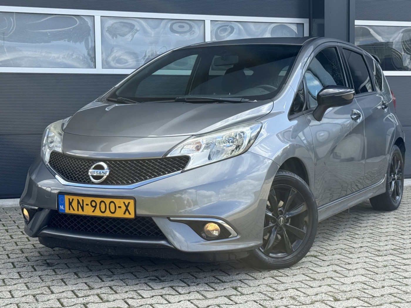 Nissan Nissan Note 1.2 DIG-S Black Ed.Sport uitv! 2016 - voorkant