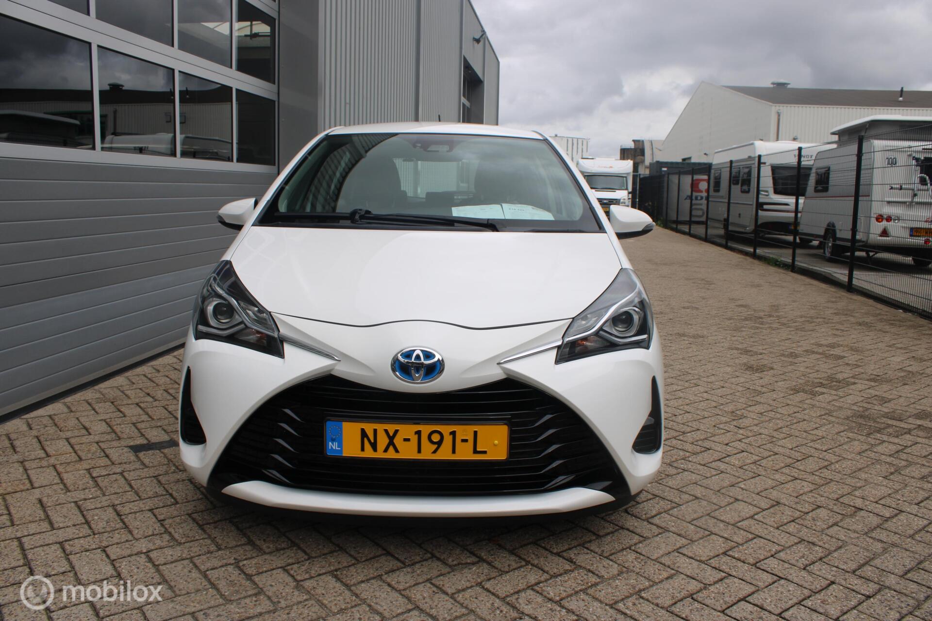 Foto van Toyota Toyota Yaris Hybrid