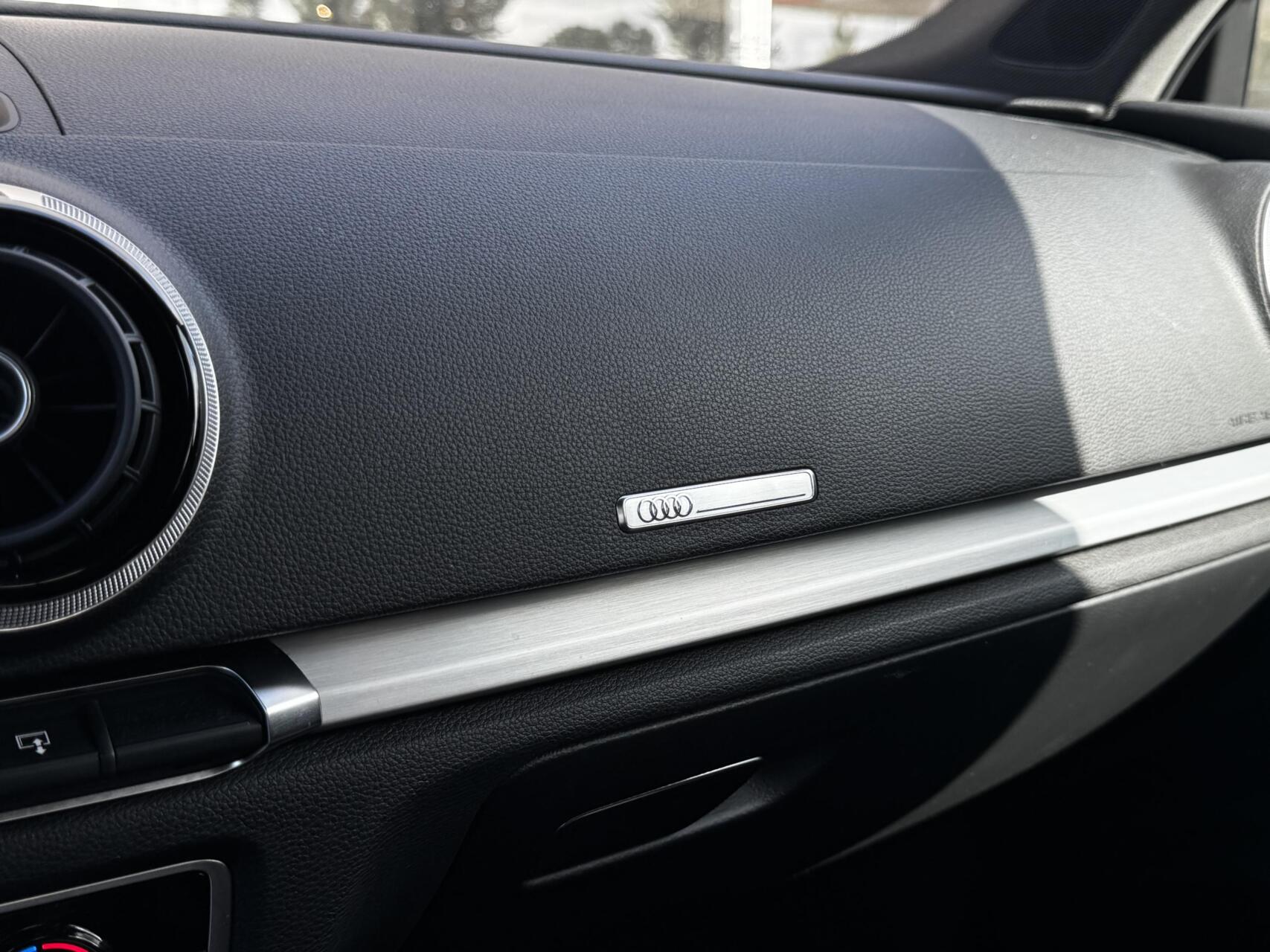 Foto van Audi A3 Limousine