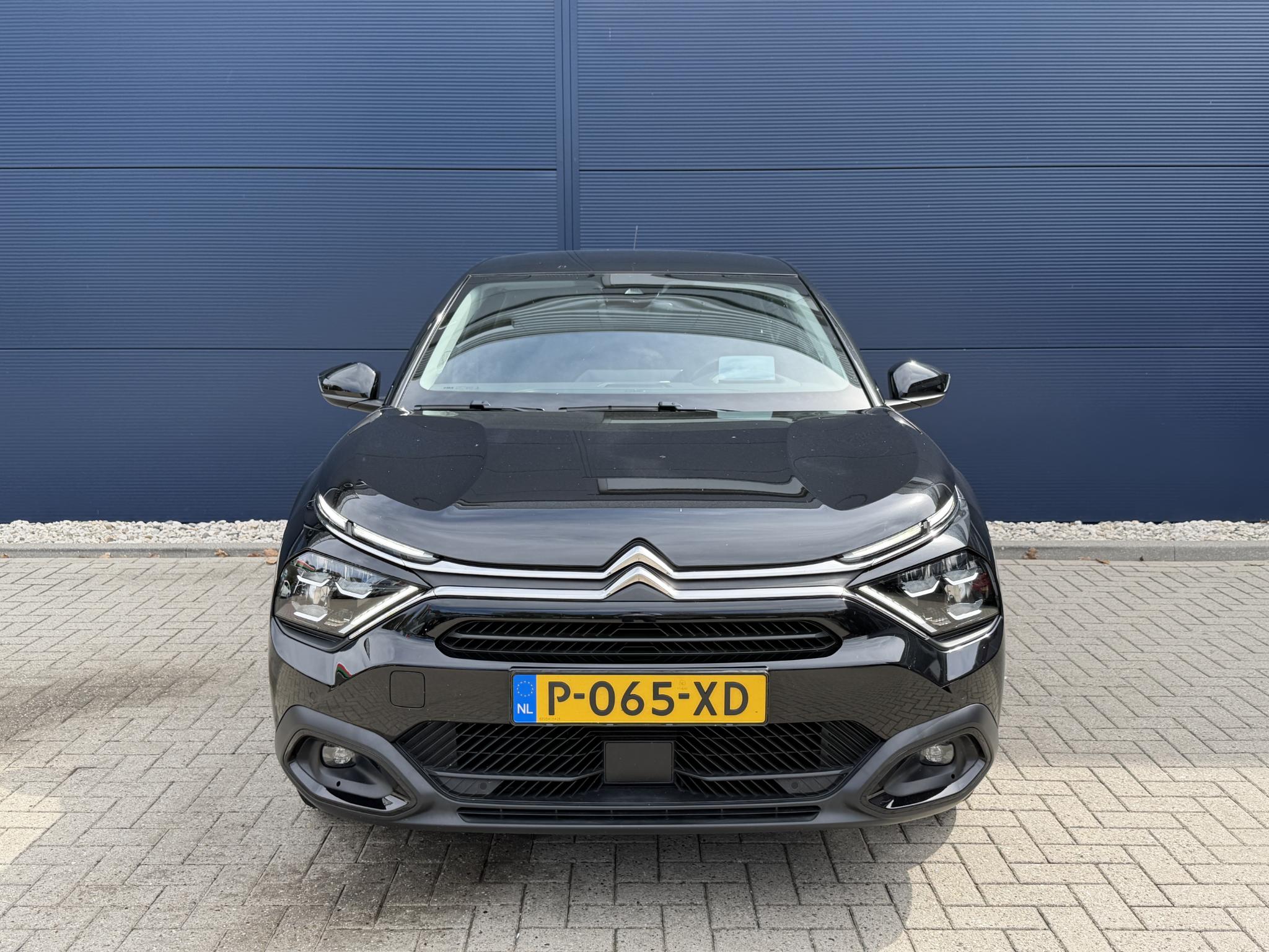 Foto van Citroen E-c4