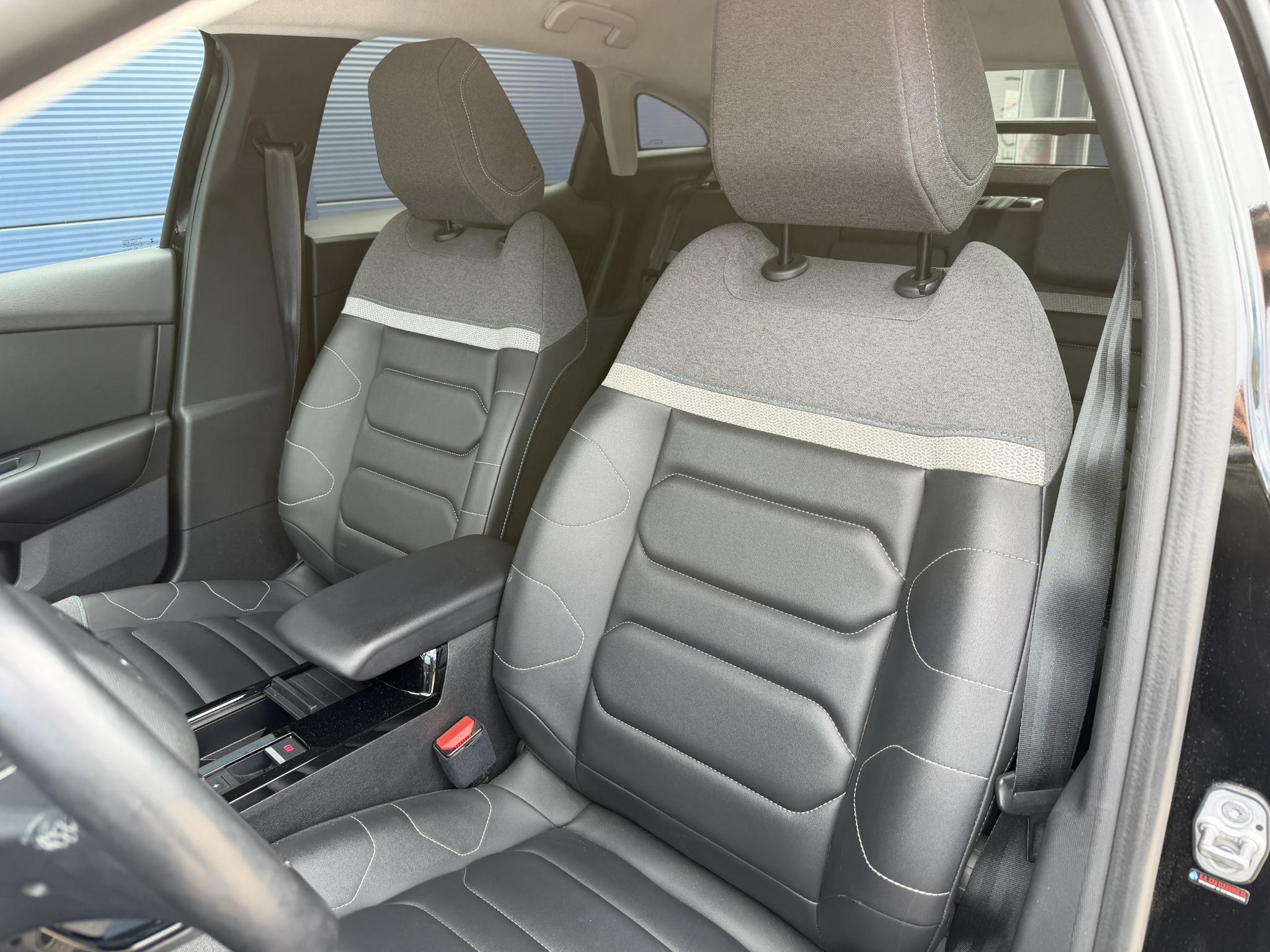 Foto van Citroen E-c4