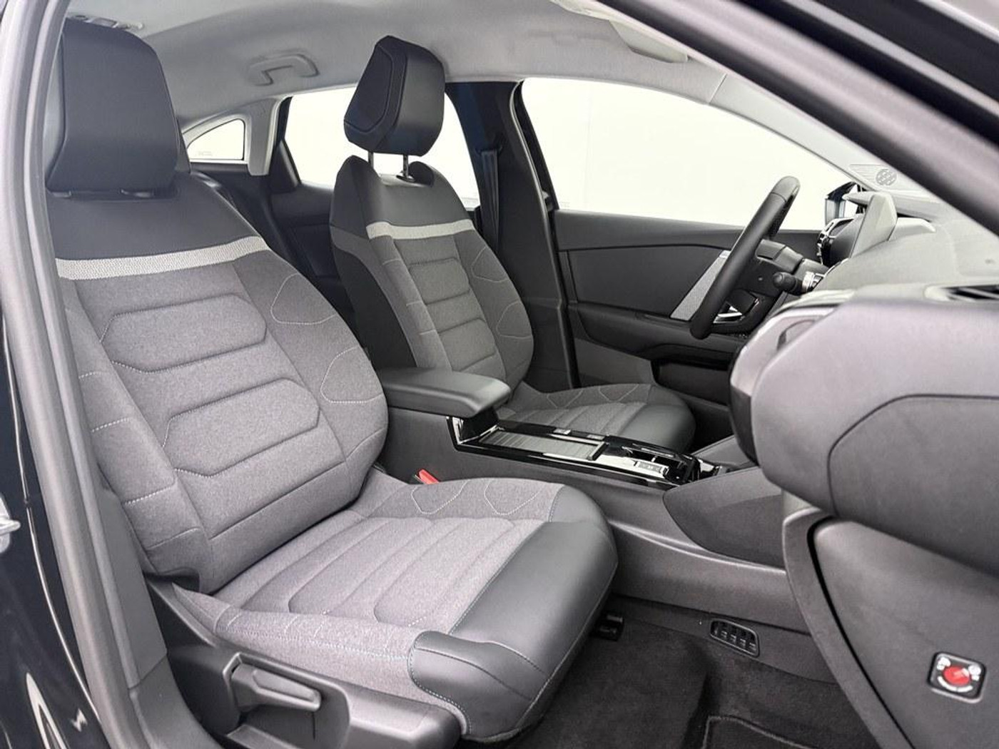 Foto van Citroen E-c4