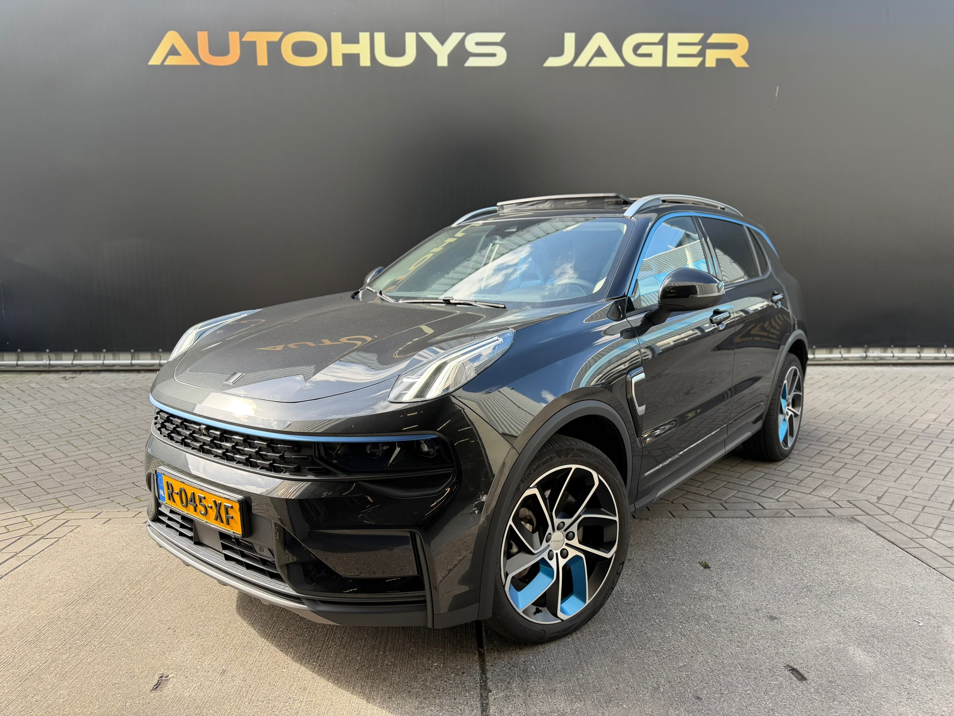 Lynk&co LYNK & Co 01 1.5 Pano 360 Memory Carplay Hybride Automaat 2022 - voorkant