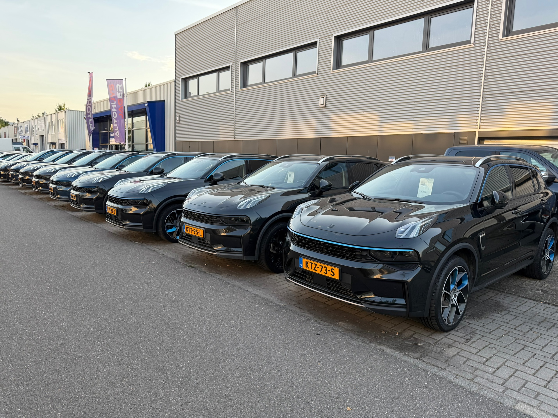 Foto van Lynk&co LYNK & Co 01