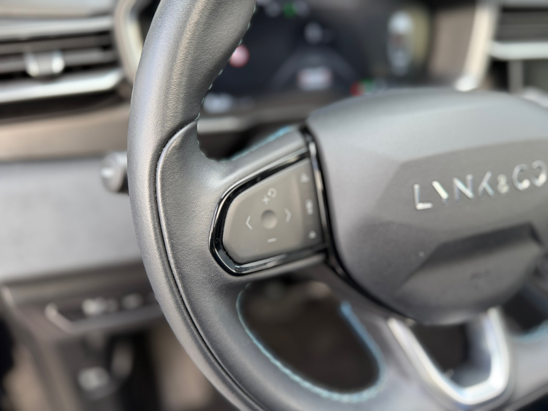 Foto van Lynk&co LYNK & Co 01