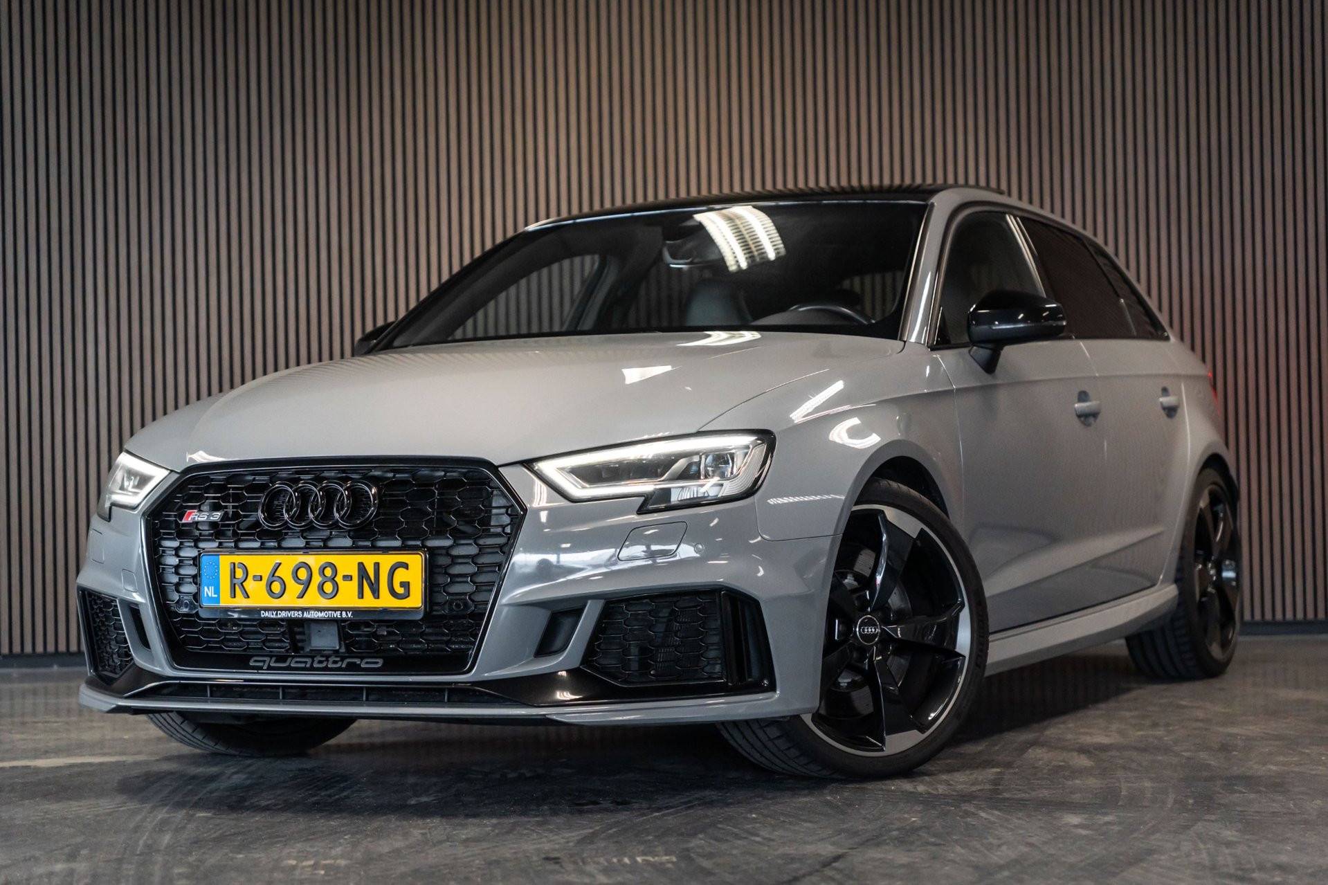 Audi RS 3 Sportback 2.5 TFSI RS 3 quattro | PANO | NARDO | B&O 2018 - voorkant