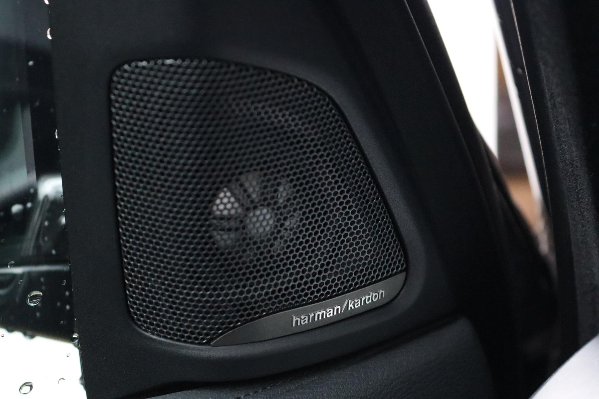 Foto van BMW X6 M50d