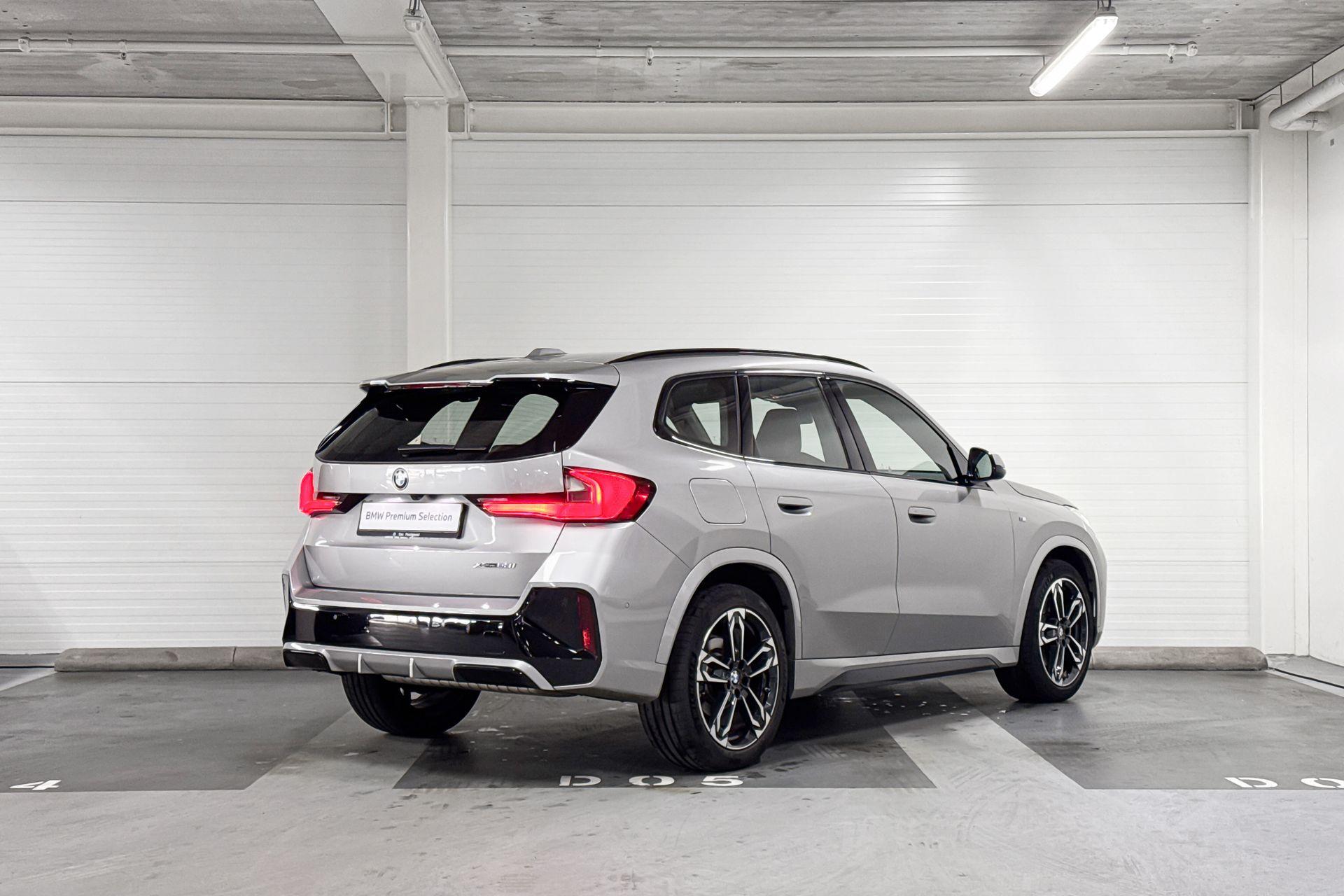 Foto van BMW X1 Xdrive23i