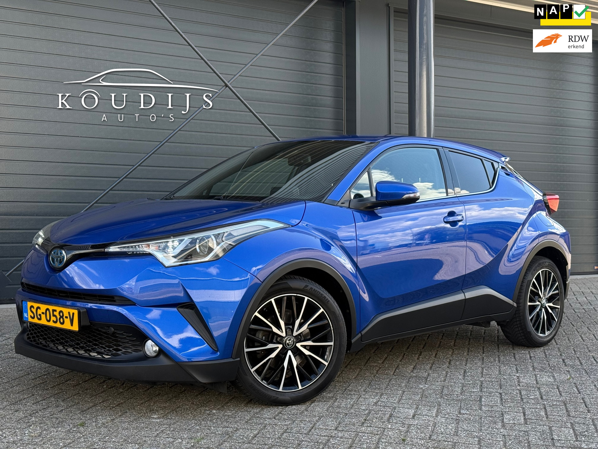 Toyota Toyota C-hr 1.8 Hybrid Dynamic, Camera, Keyless, Stoelverwarming 2018 - voorkant