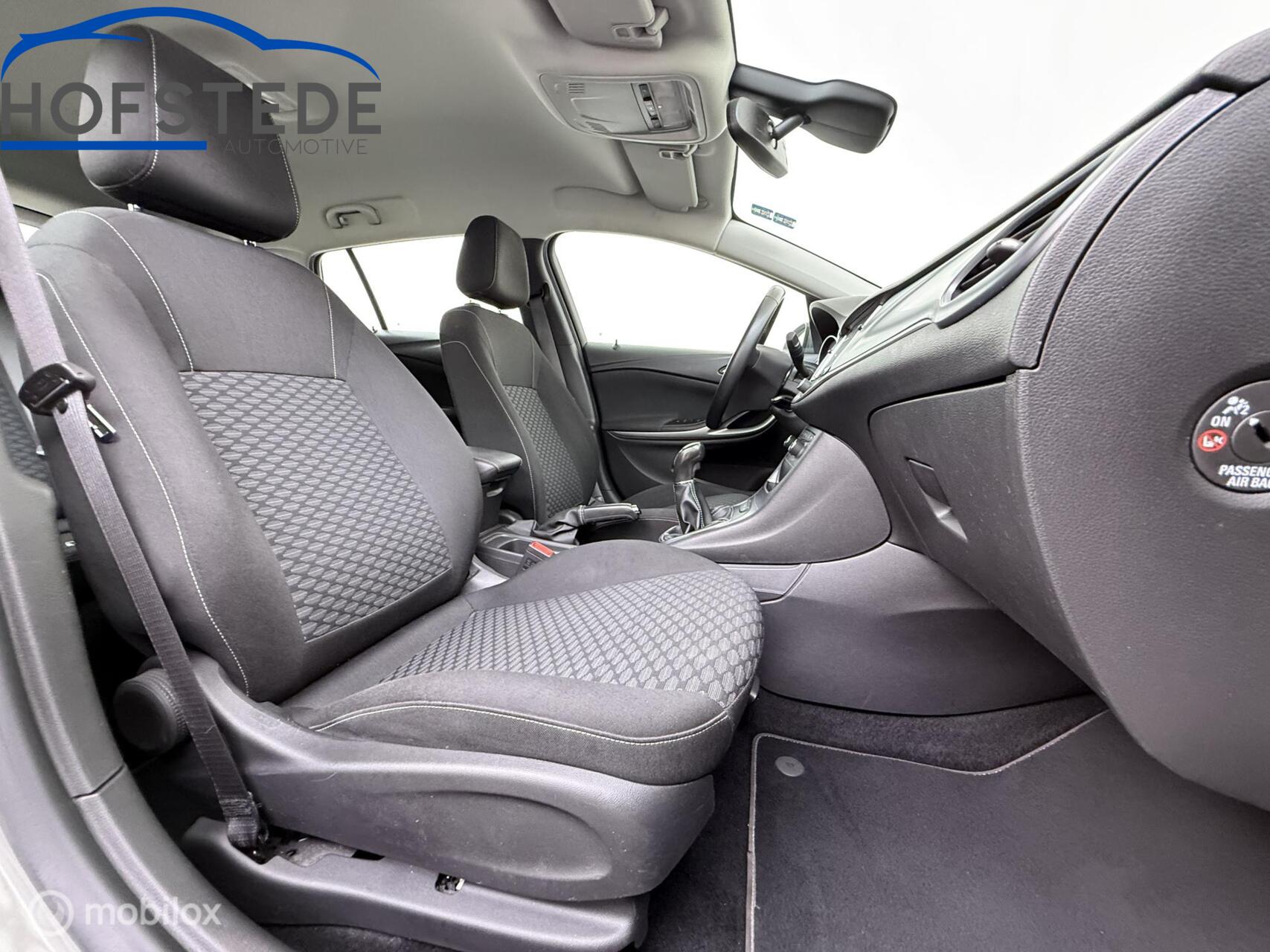 Foto van Opel Astra Sports Tourer