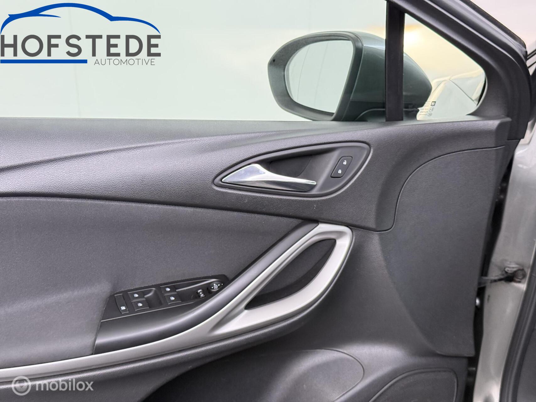 Foto van Opel Astra Sports Tourer