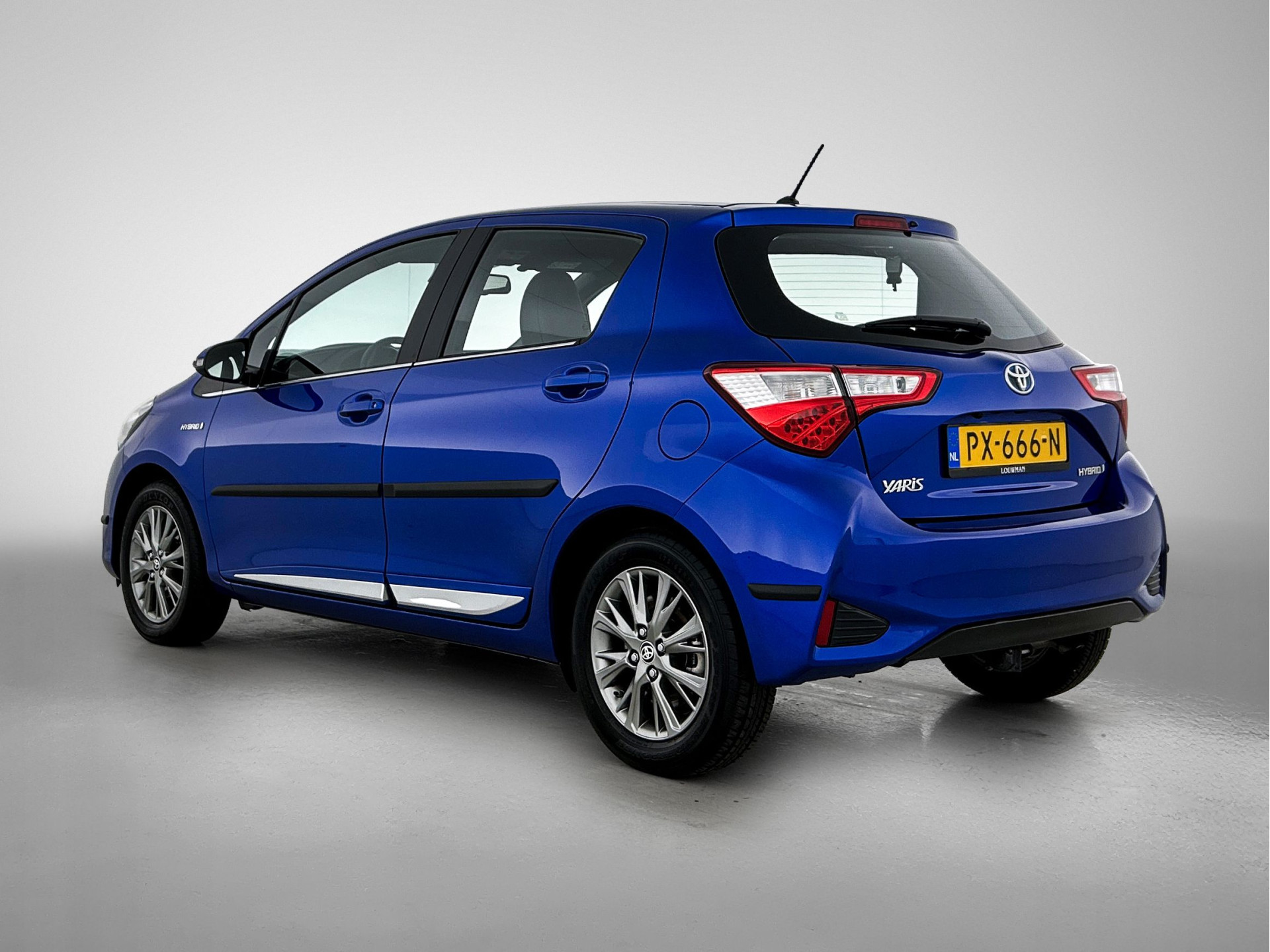 Foto van Toyota Toyota Yaris Hybrid