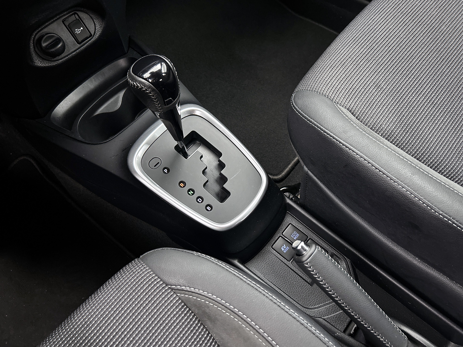 Foto van Toyota Toyota Yaris Hybrid