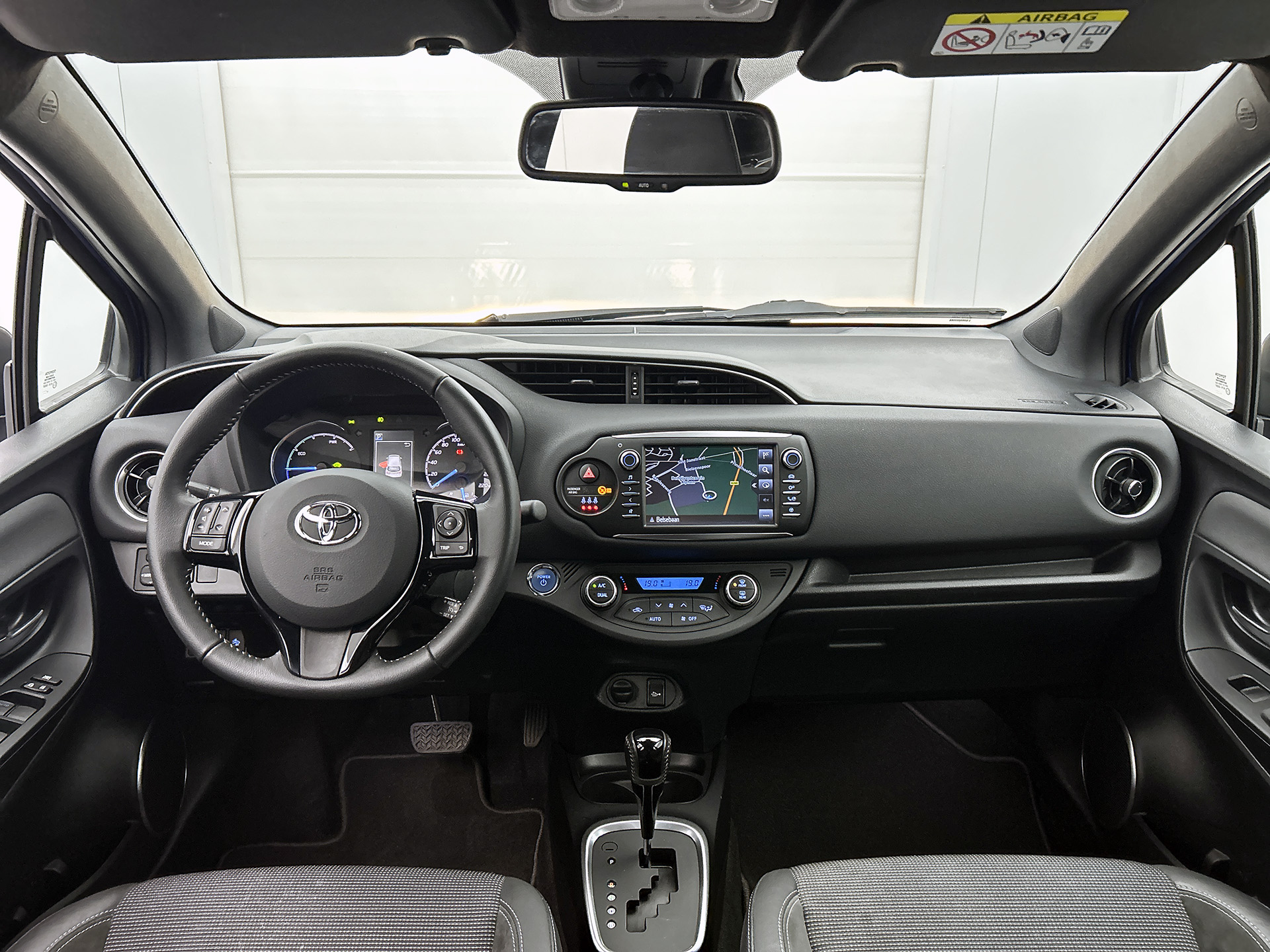 Foto van Toyota Toyota Yaris Hybrid