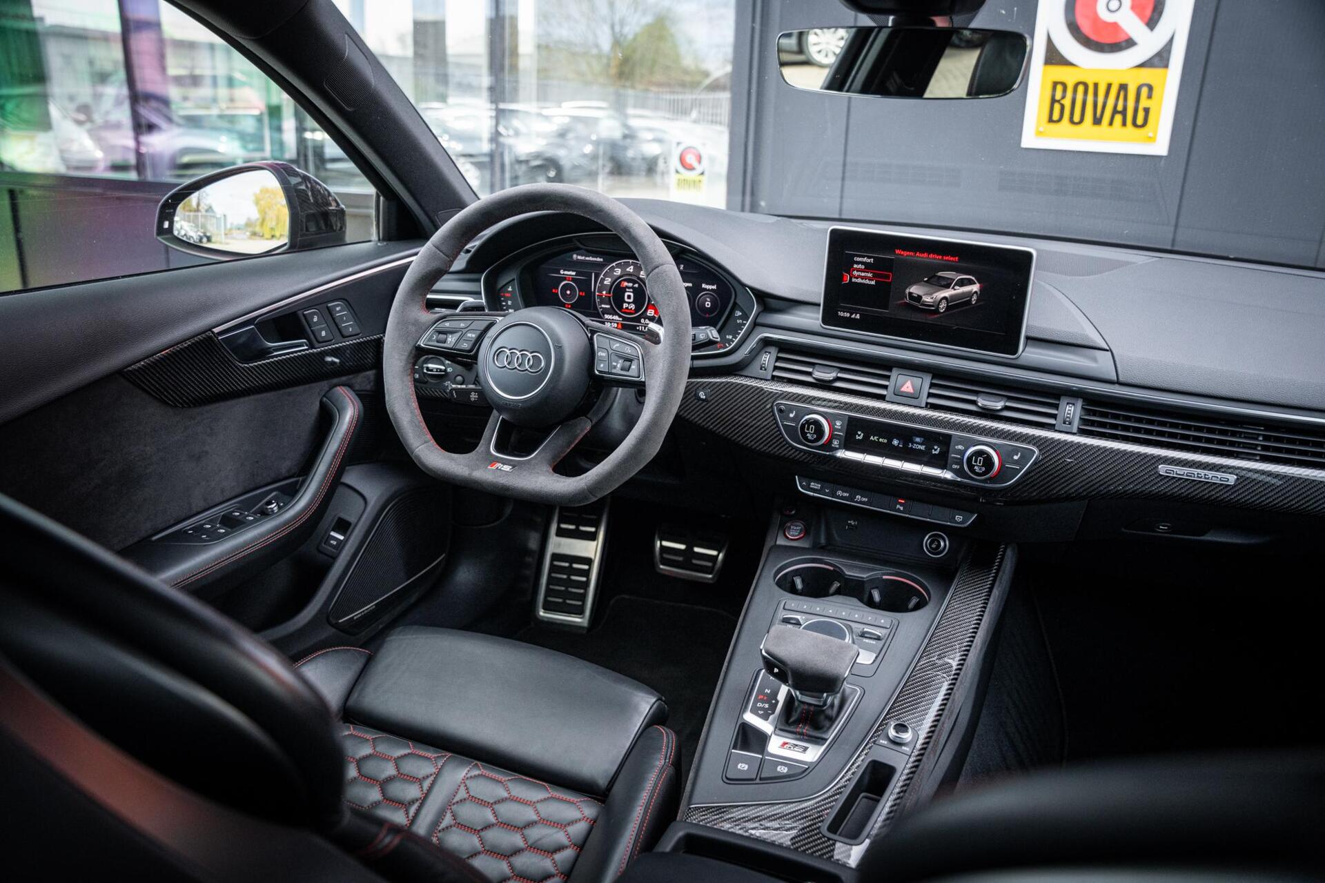 Foto van Audi RS 4 Avant