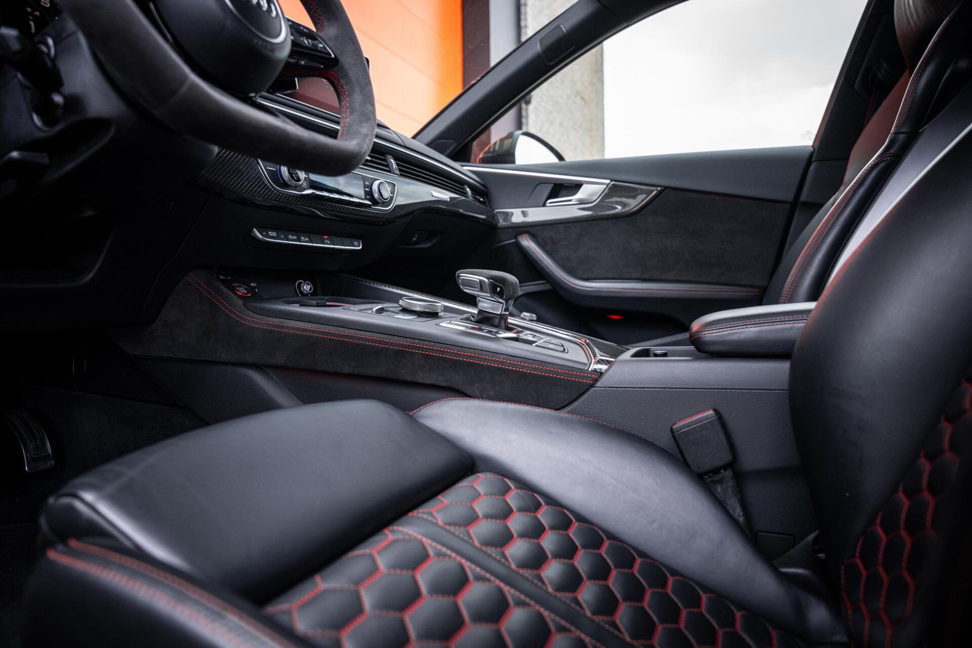 Foto van Audi RS 4 Avant