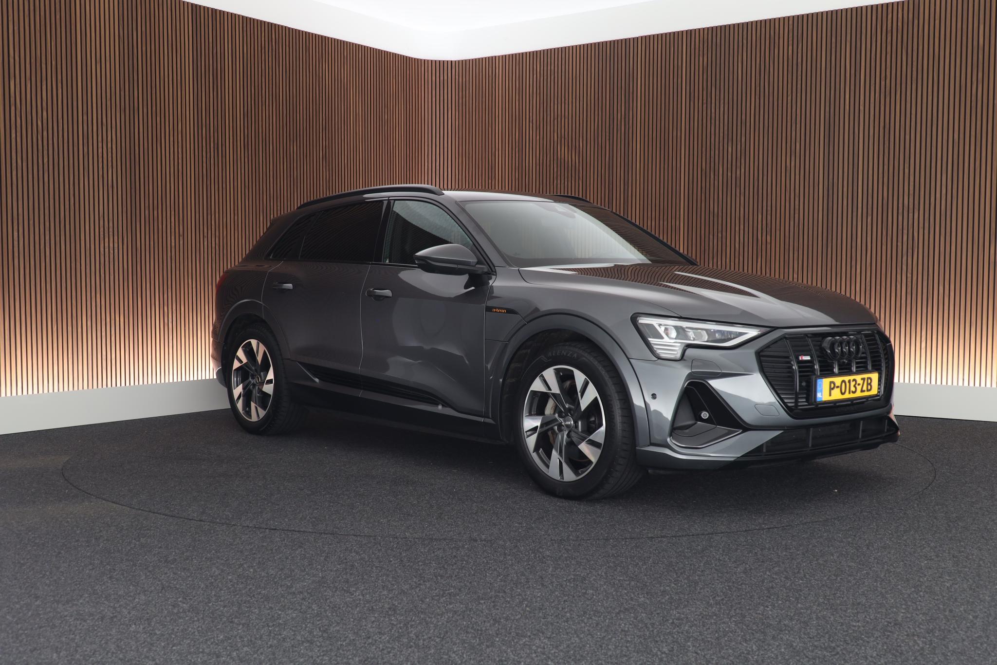 Foto van Audi E-tron 55