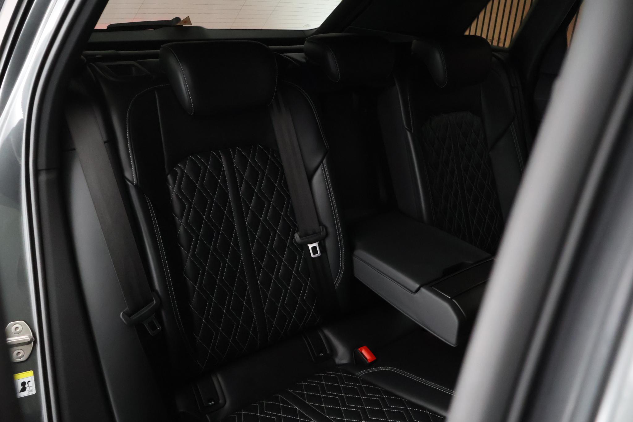 Foto van Audi E-tron 55