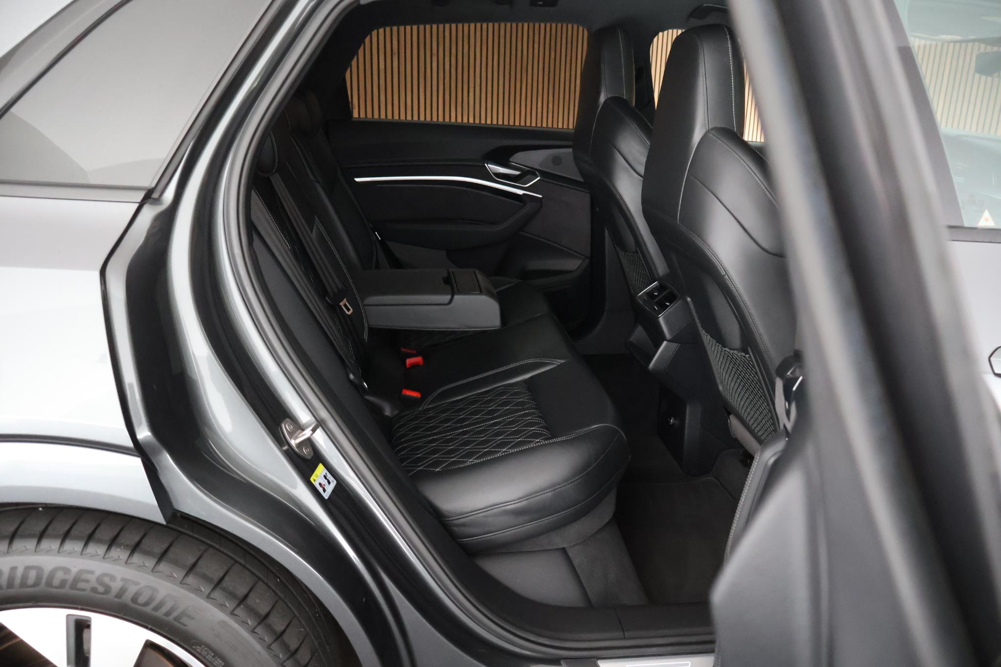 Foto van Audi E-tron 55