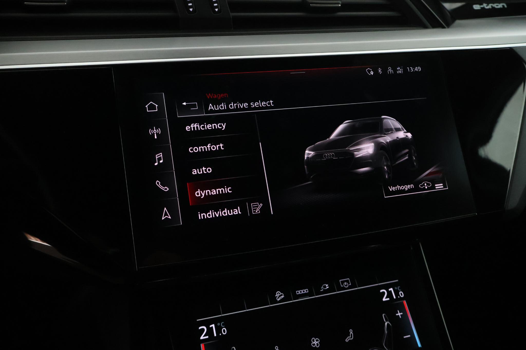 Foto van Audi E-tron 55