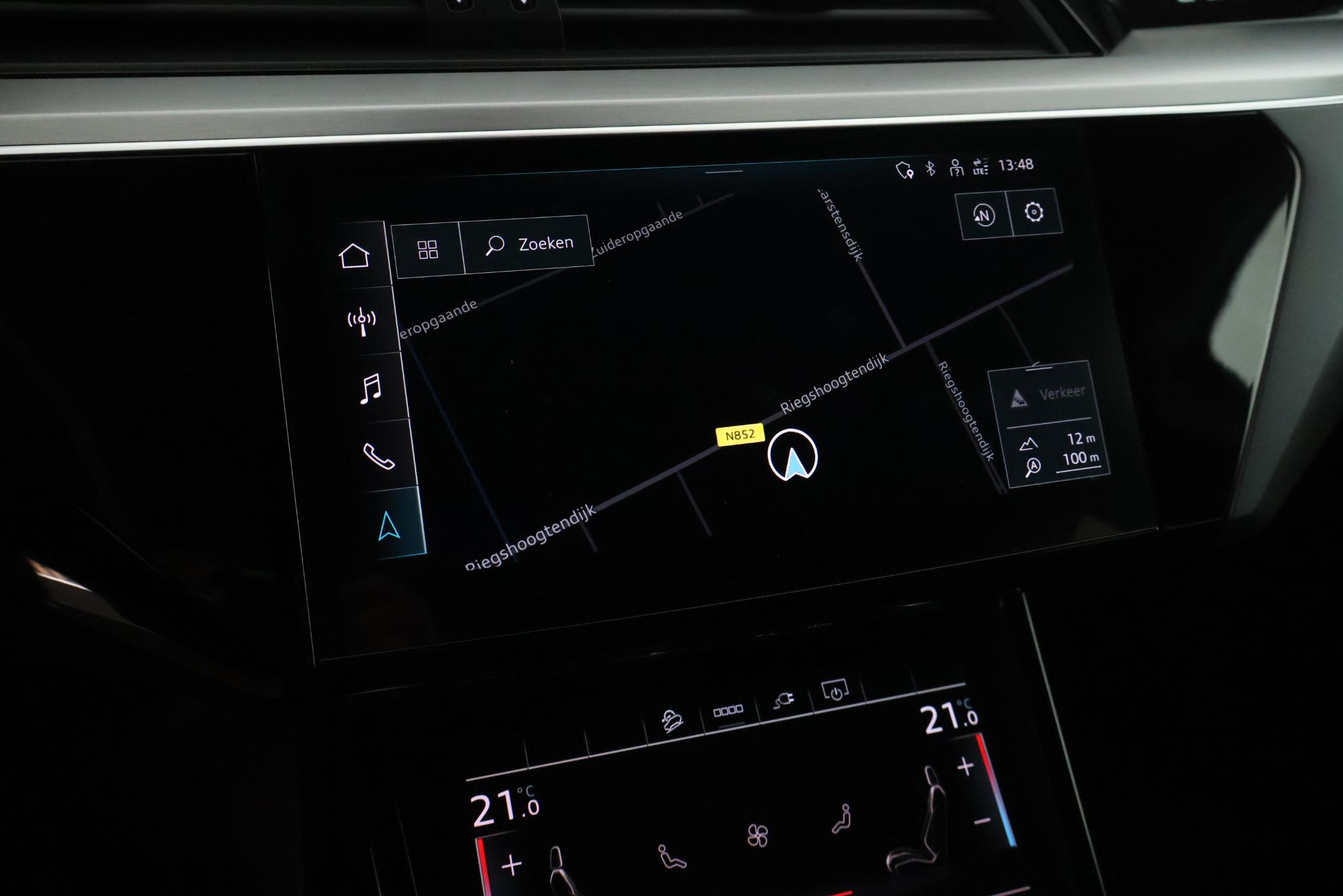 Foto van Audi E-tron 55