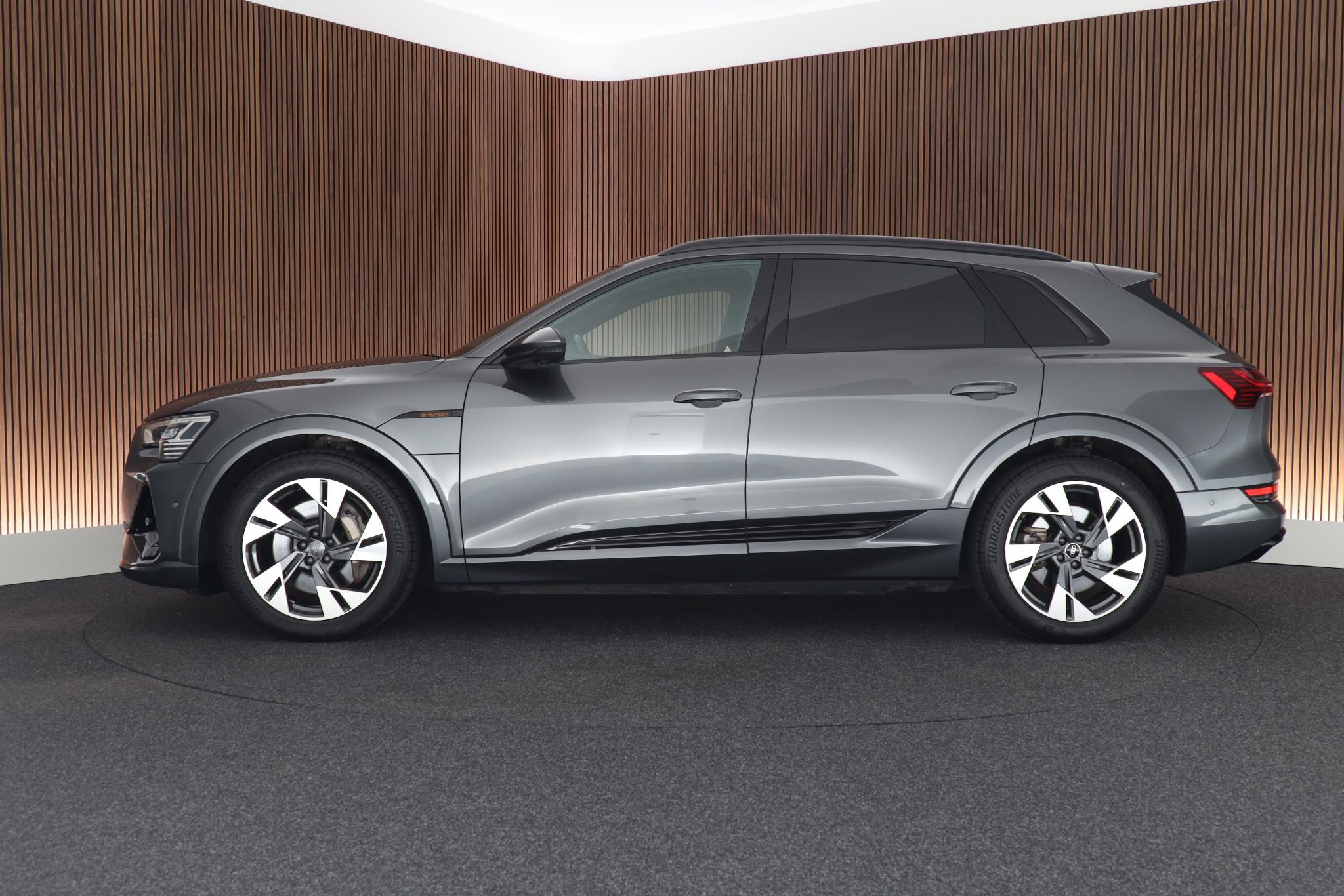 Foto van Audi E-tron 55