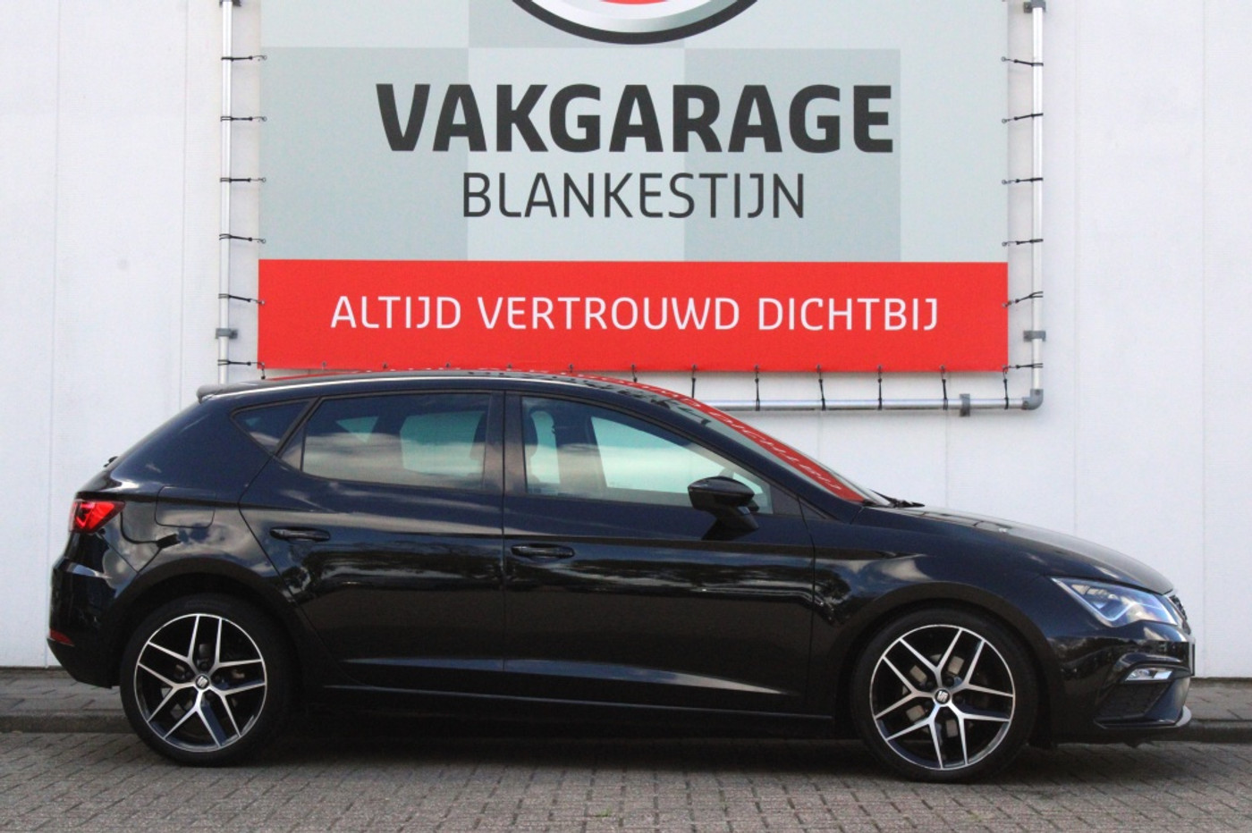 Seat Leon 1.4 EcoTSI FR BnsI. 2018 - voorkant