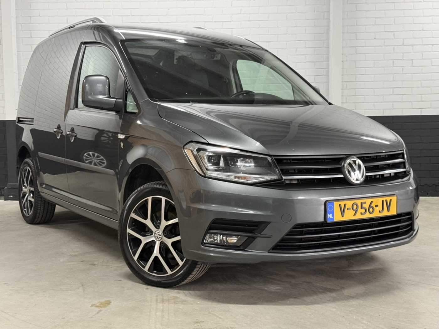 Volkswagen Caddy 2.0 TDI L1H1 Excl Ed! Leer/PDC/Trekhaak 2017 - voorkant