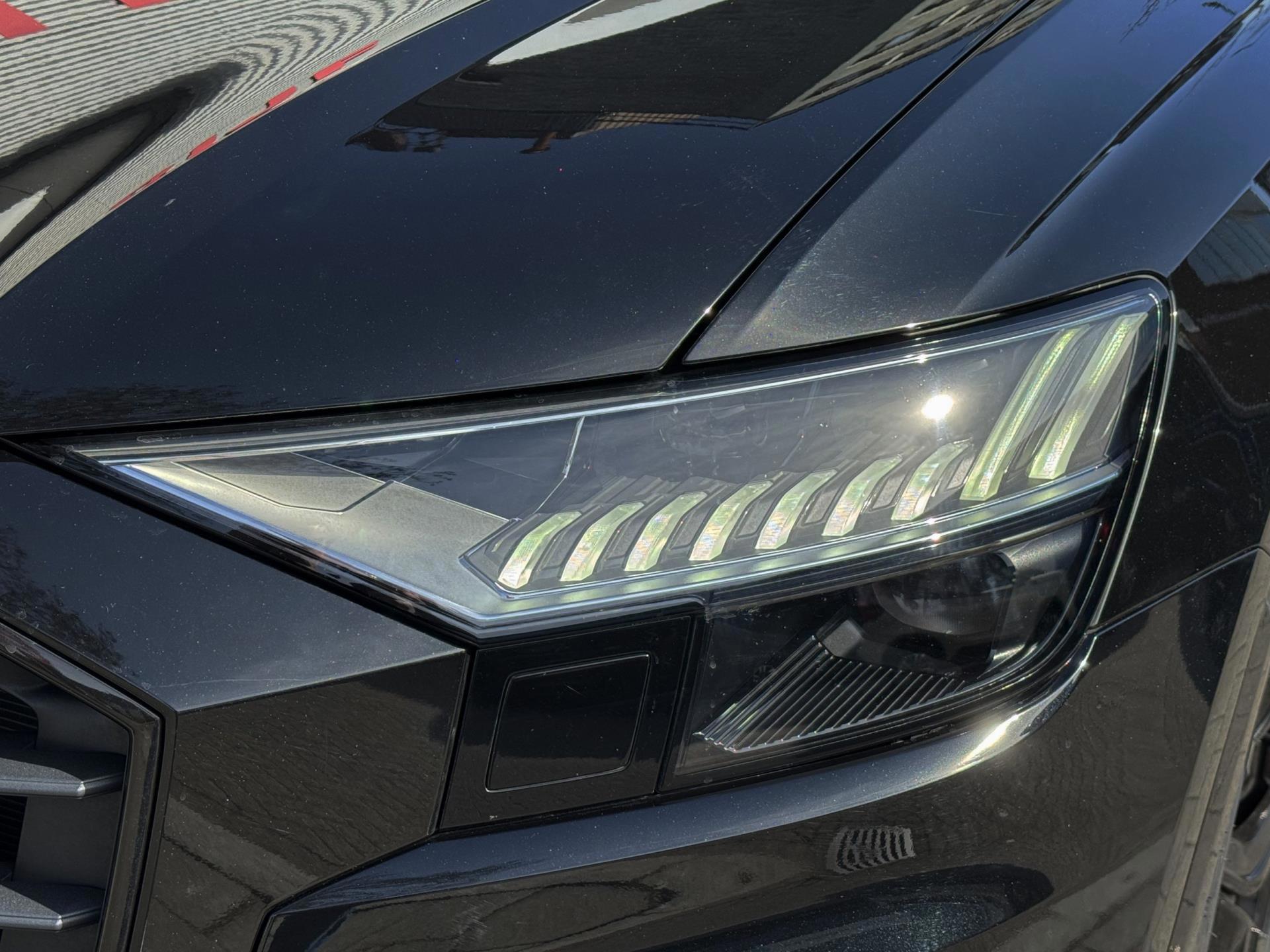 Foto van Audi Q8
