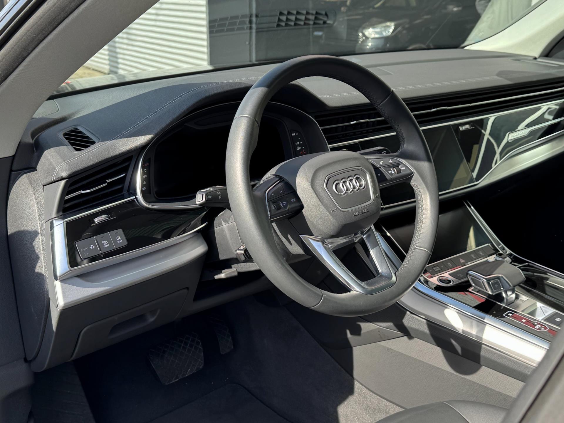 Foto van Audi Q8
