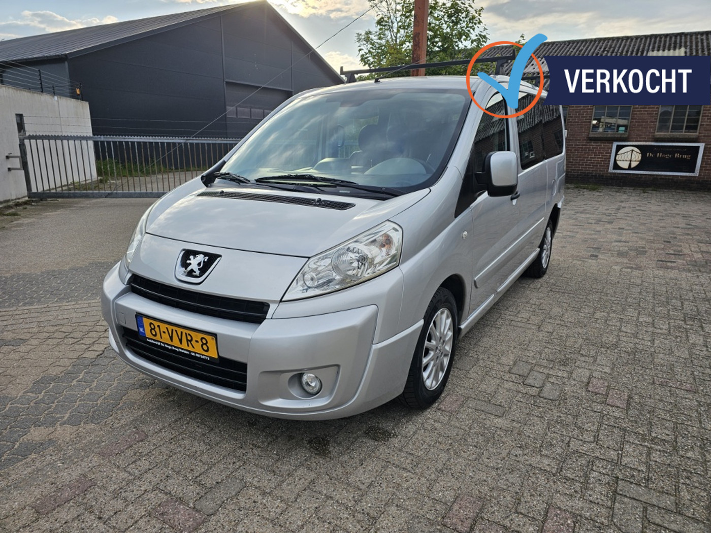 Peugeot Expert 229 L2h1 2.0hdif 16v-136 DC 229 2.0 HDIF L2H1 DC 2008 - voorkant