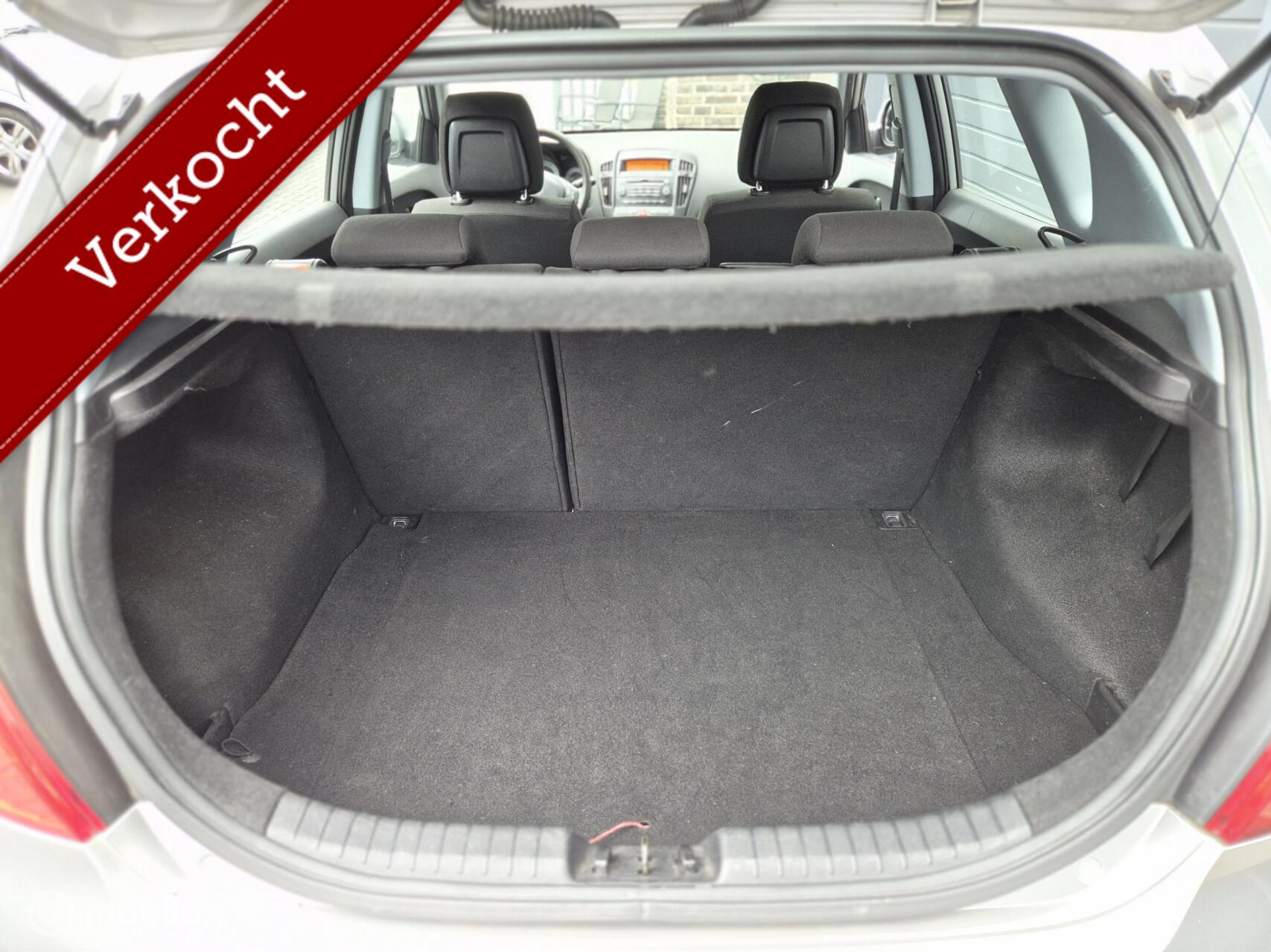 Foto van Kia Cee D