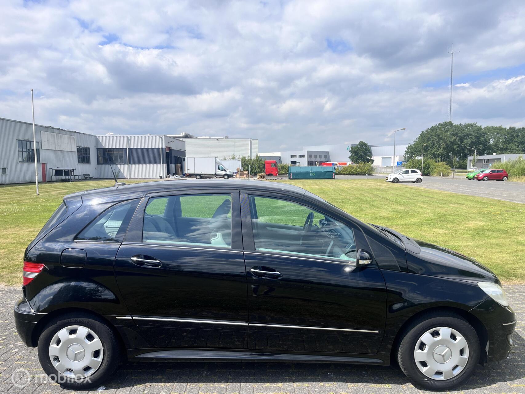 Foto van Mercedes-Benz B 170
