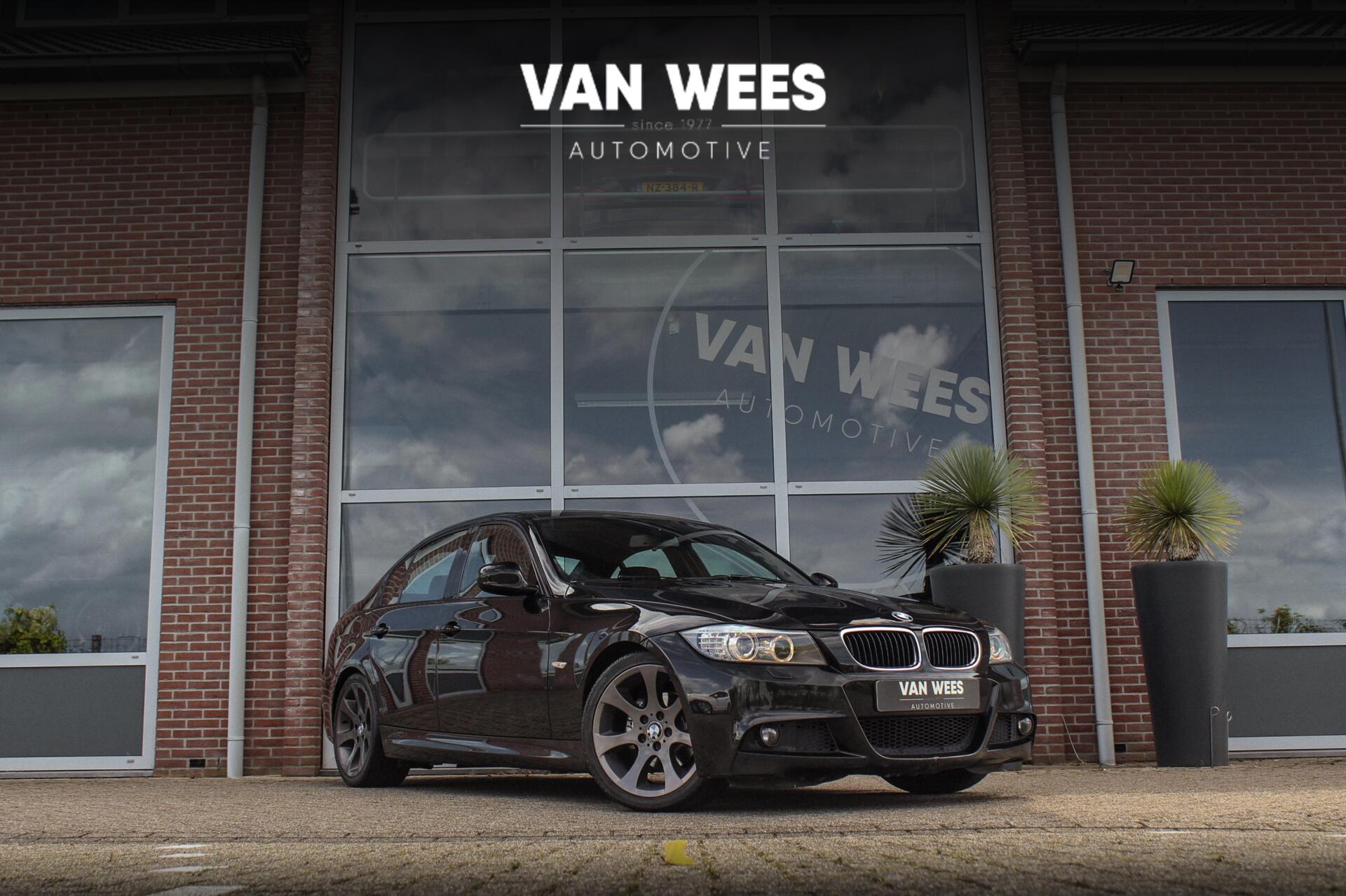 BMW 3er Reihe 318i Business Line M-sport | NL auto | Facelift | Xenon | Cruise control | Navigatie Professional | Bluetooth | Climate control | M-sport stuur | Sportstoelen | PDC | 18 inch 2010 - voorkant