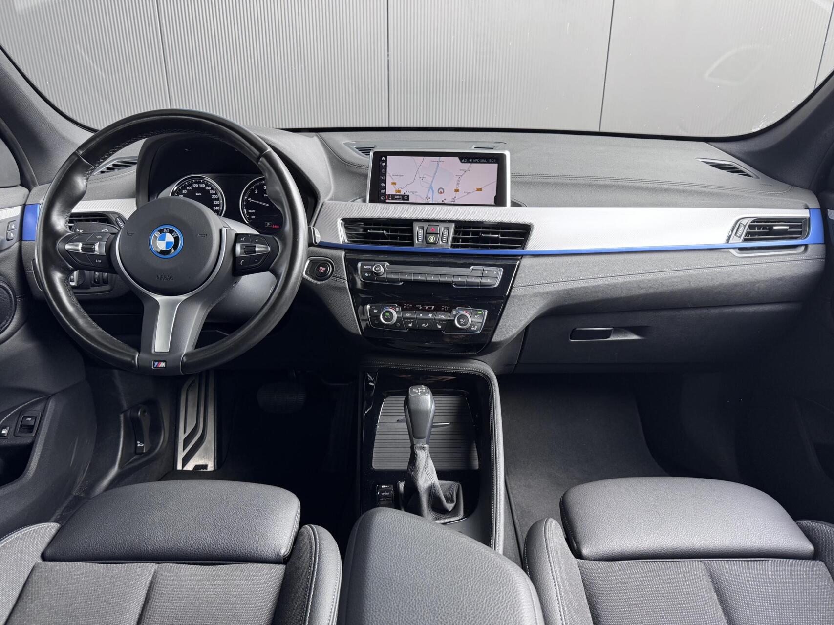 Foto van BMW X1 Xdrive25e