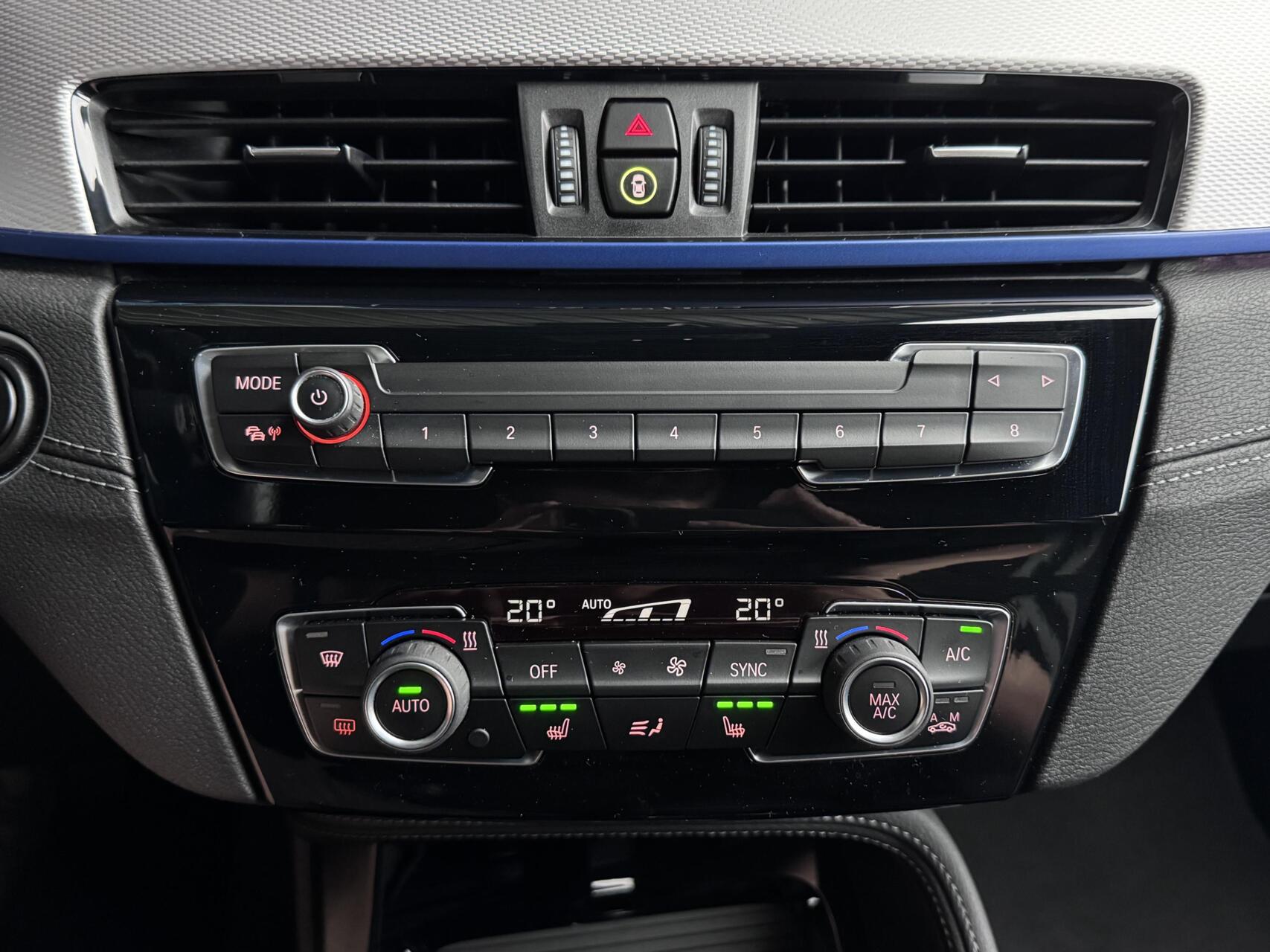 Foto van BMW X1 Xdrive25e