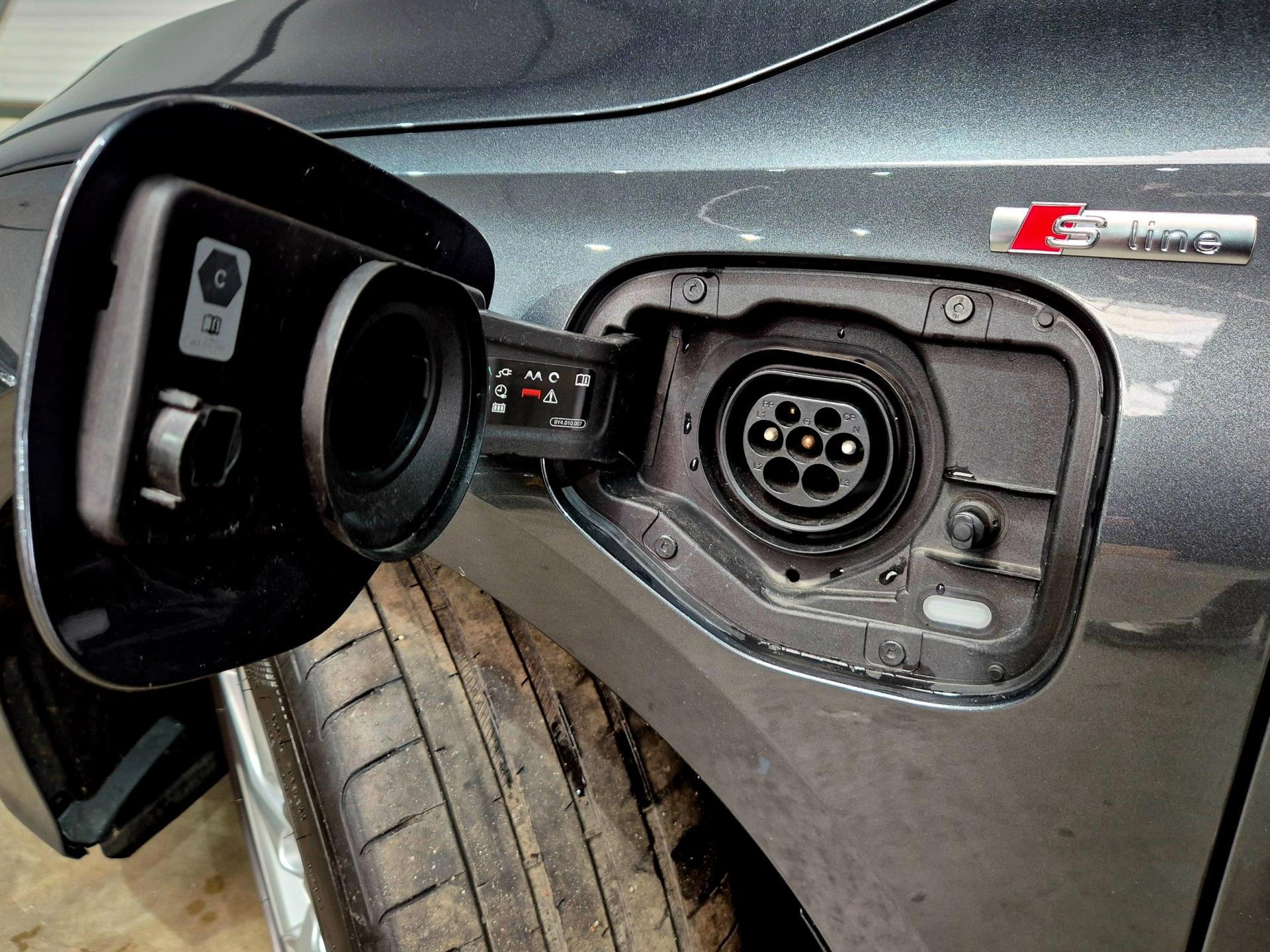 Foto van Audi A3 45 TFSIe