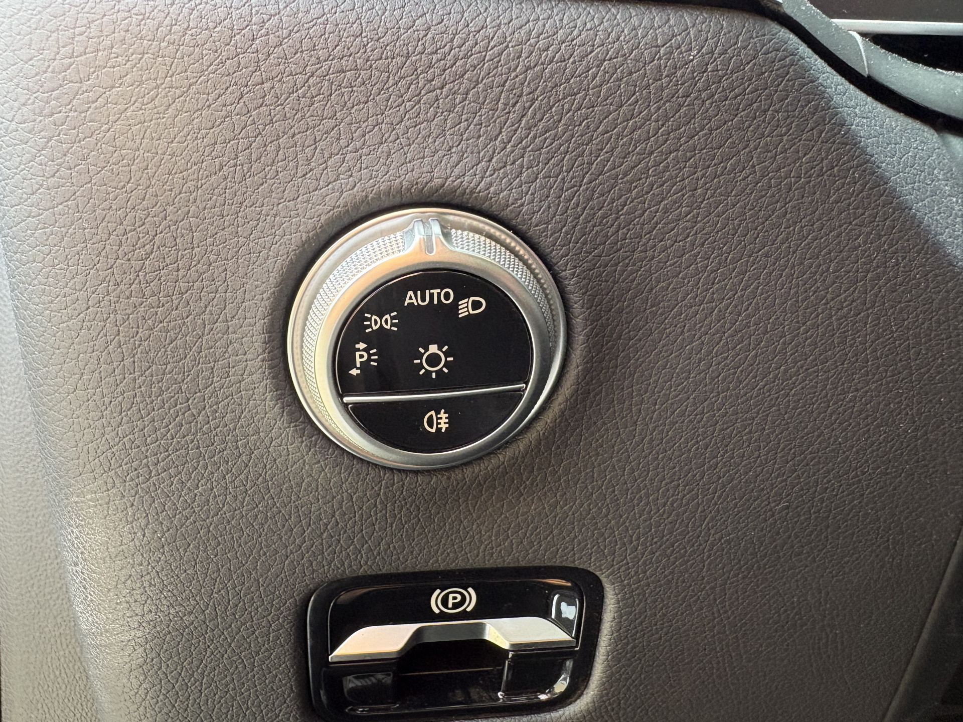 Foto van Mercedes-Benz GLC 400 E 4Matic