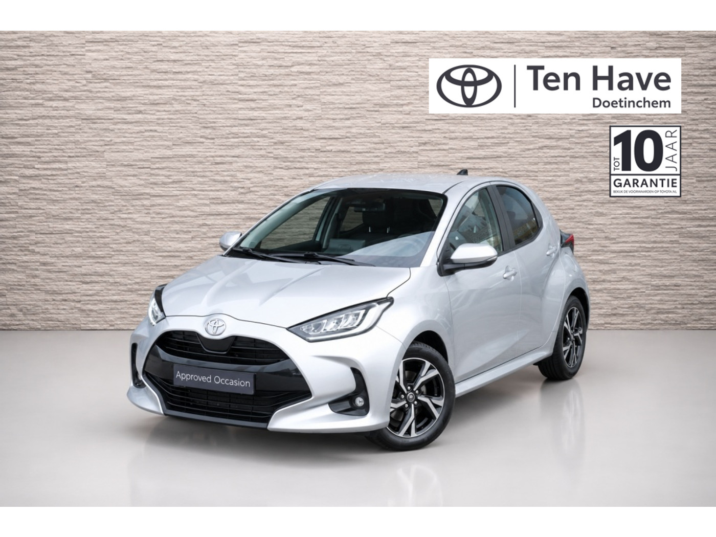 Toyota Toyota Yaris 1.5 Hybrid 115 Dynamic Automaat | Apple Carplay / Android auto | LED verlichting | Grille bovenzijde, pianozwart | Knipperlicht, LED | Koplamp, dagrijverlichting, LED Light Guide | Koplamp, LED | Kopl 2025 - voorkant