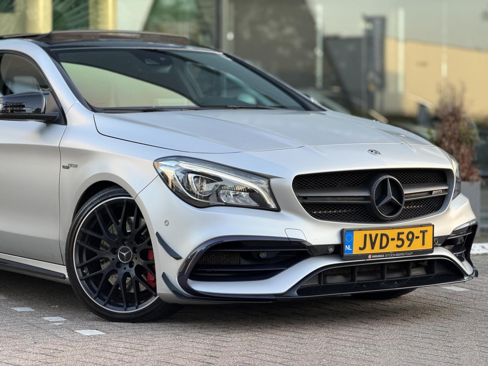 Foto van Mercedes-Benz AMG Cla 45