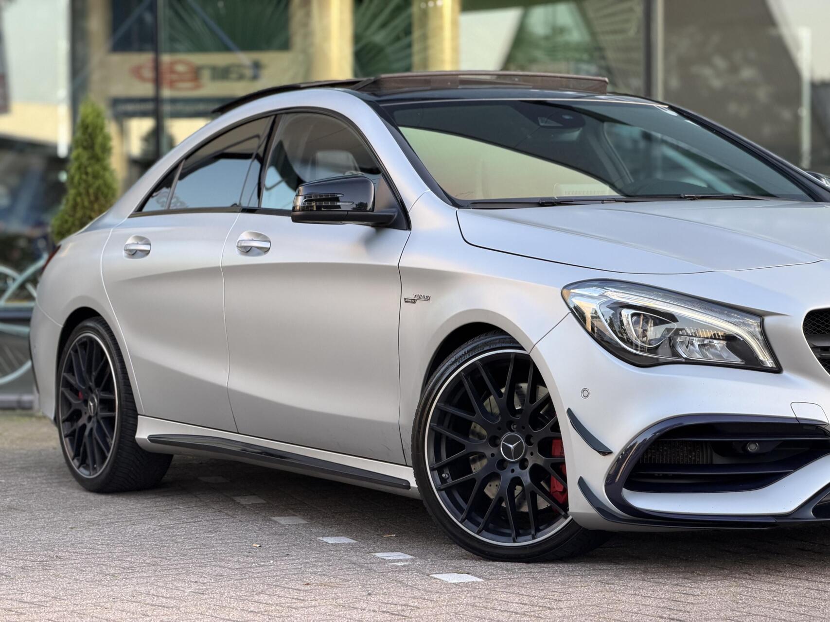 Foto van Mercedes-Benz AMG Cla 45