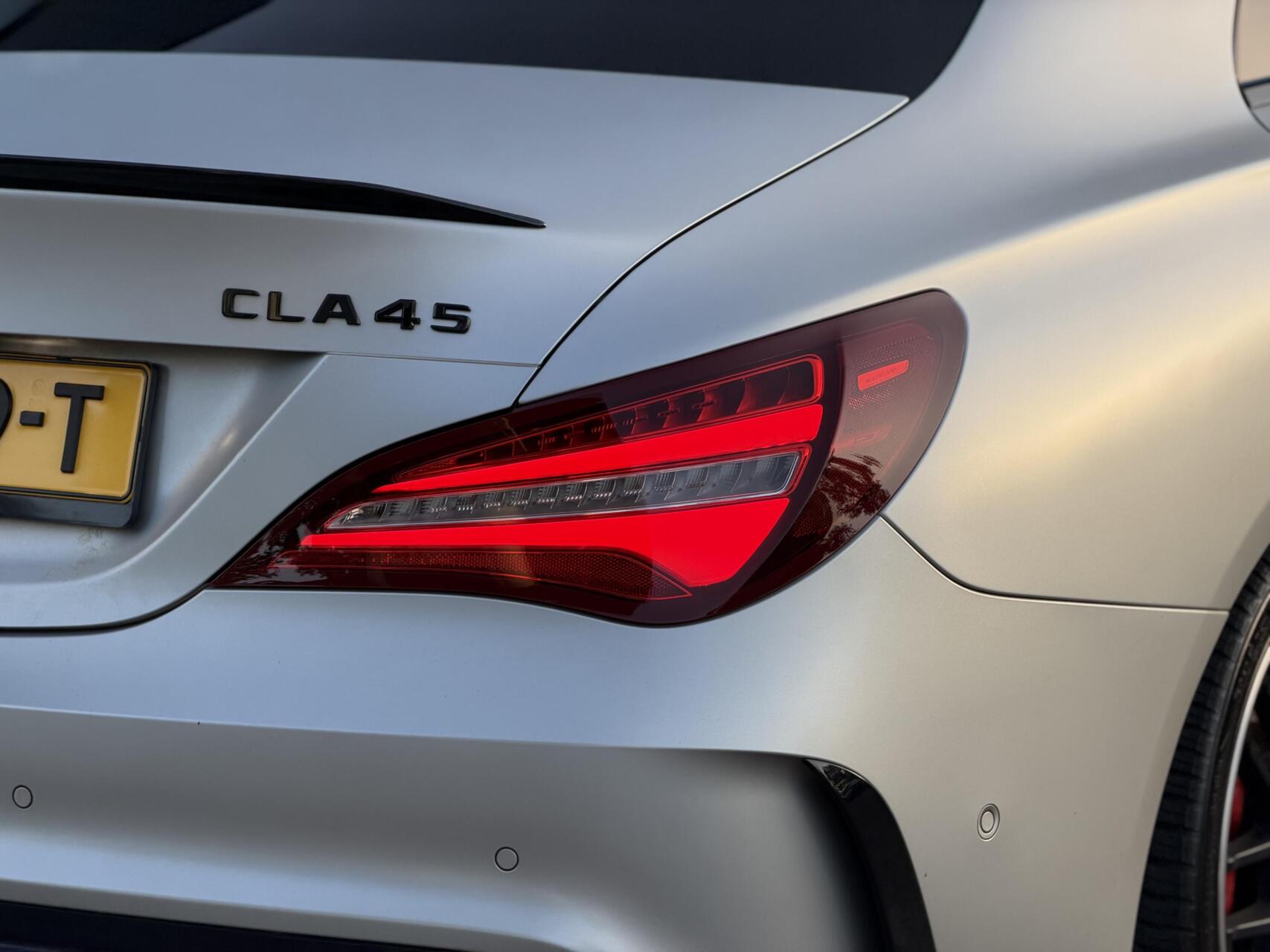 Foto van Mercedes-Benz AMG Cla 45