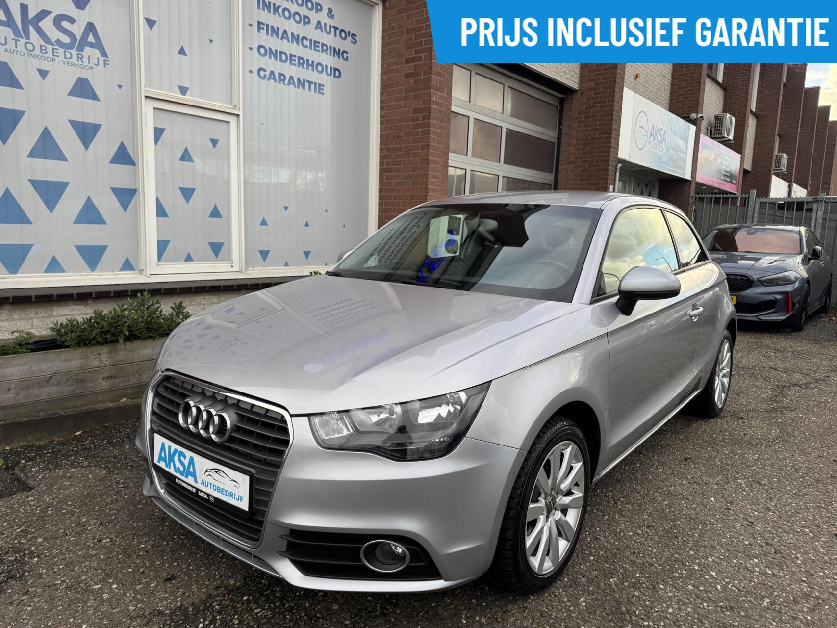 Audi A1 1.2 TFSI Ambition Pro Line Navigatiesysteem Stoelverwarming CruiseControl Garantie 2014 - voorkant