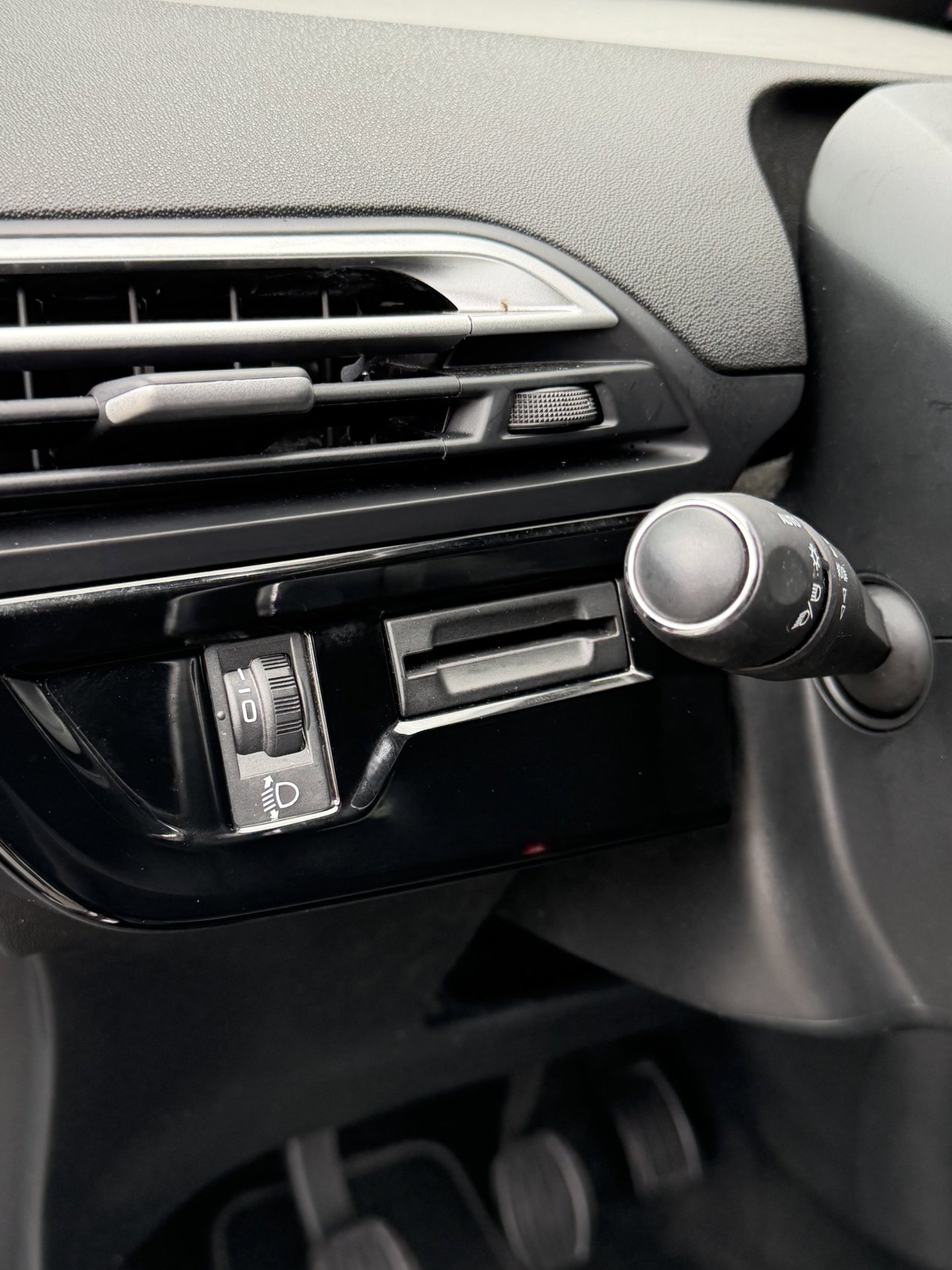 Foto van Citroen Grand C4 Spacetourer