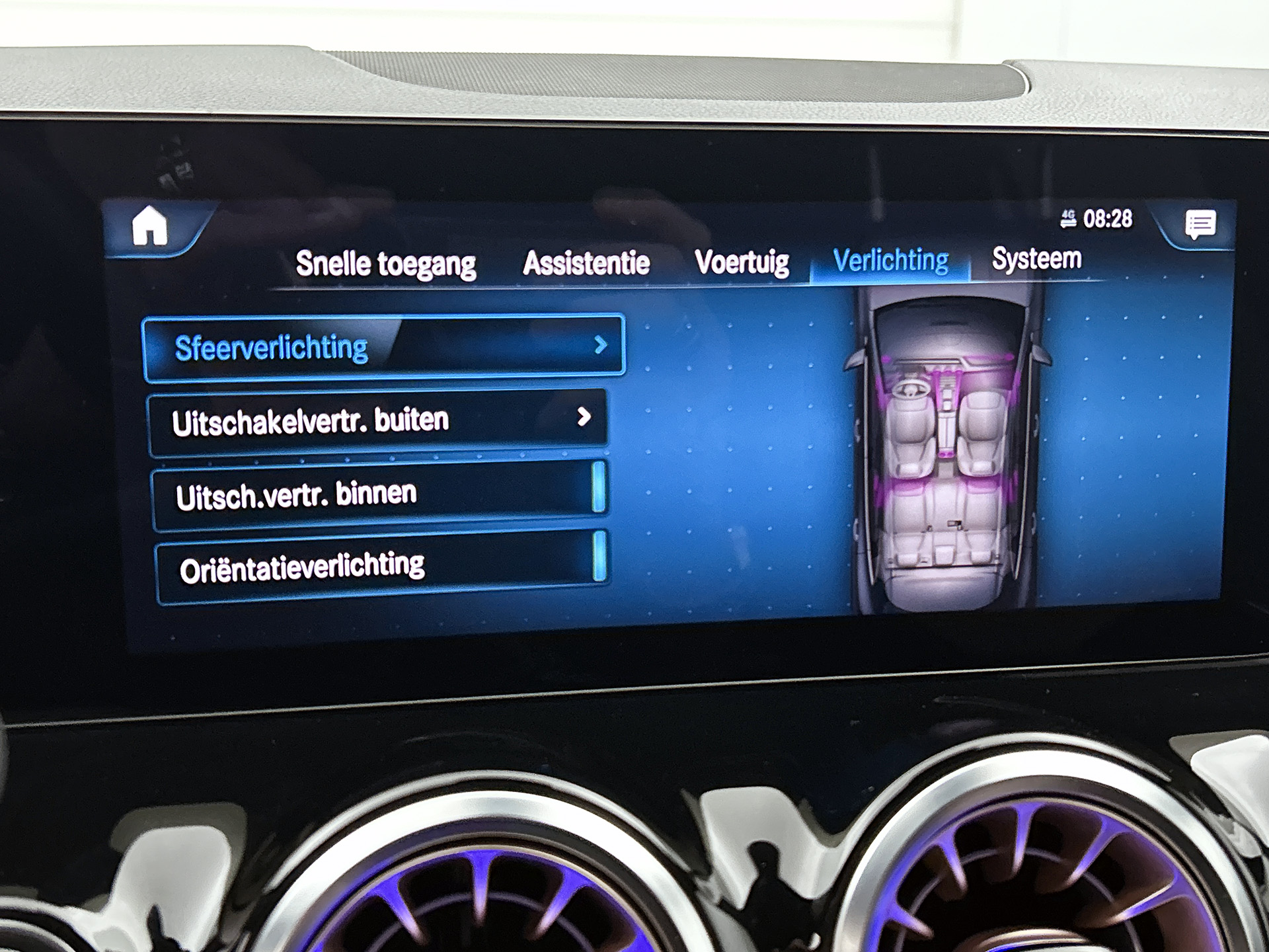 Foto van Mercedes-Benz Eqa