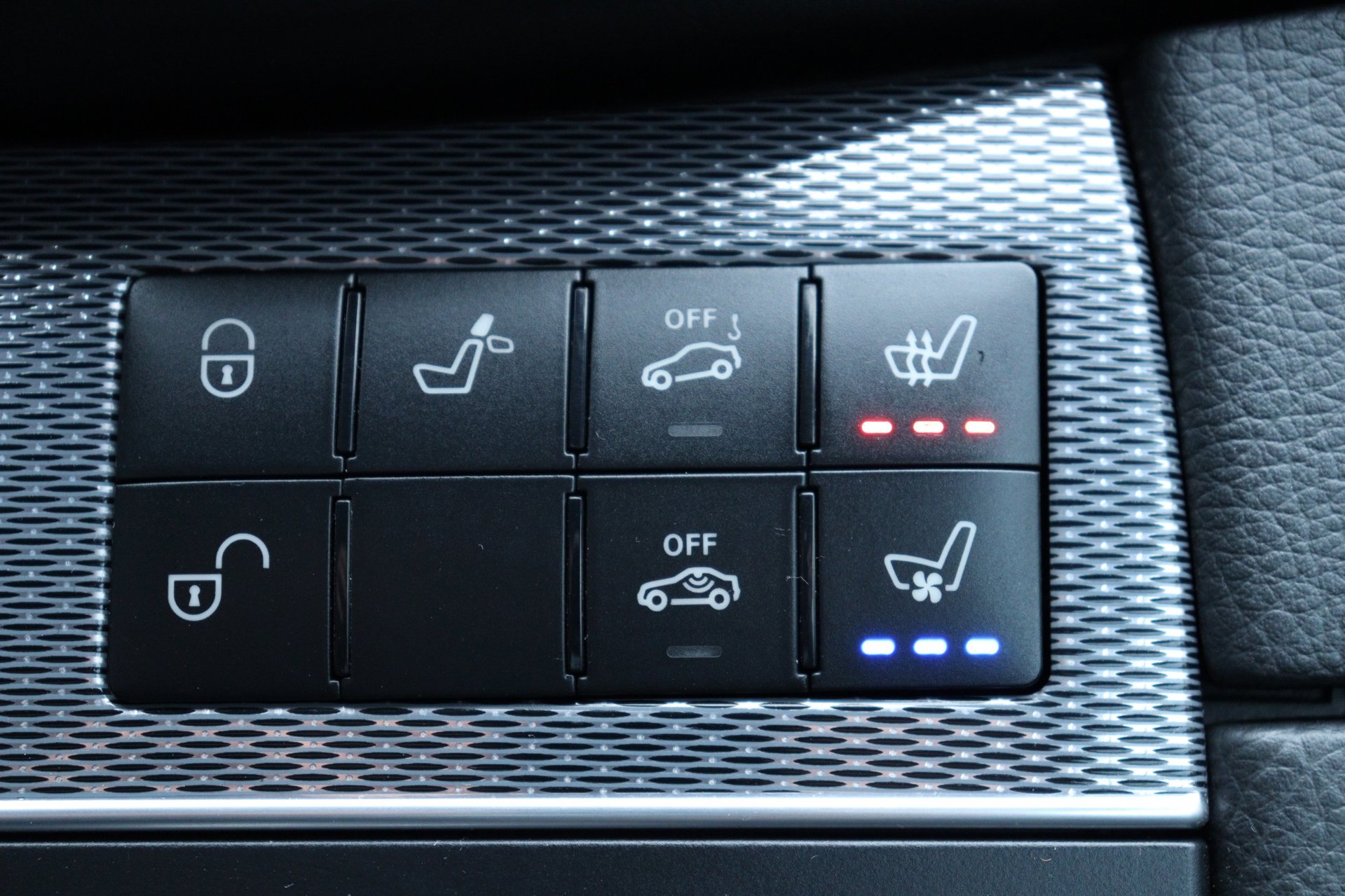 Foto van Mercedes-Benz CLK 240
