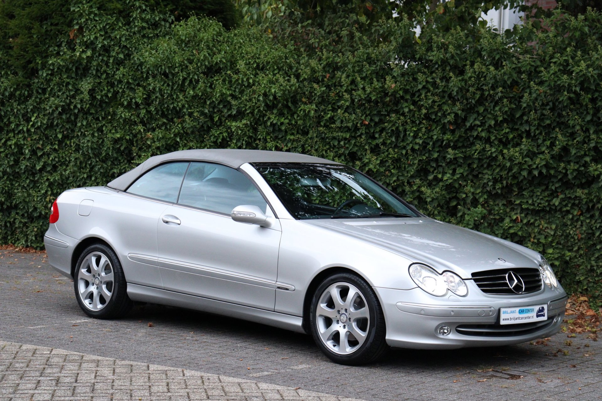 Foto van Mercedes-Benz CLK 240