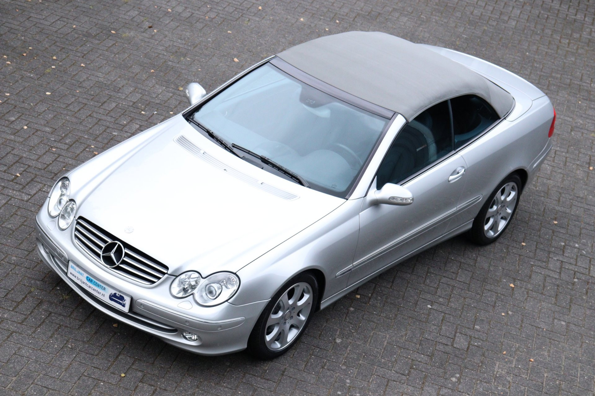 Foto van Mercedes-Benz CLK 240