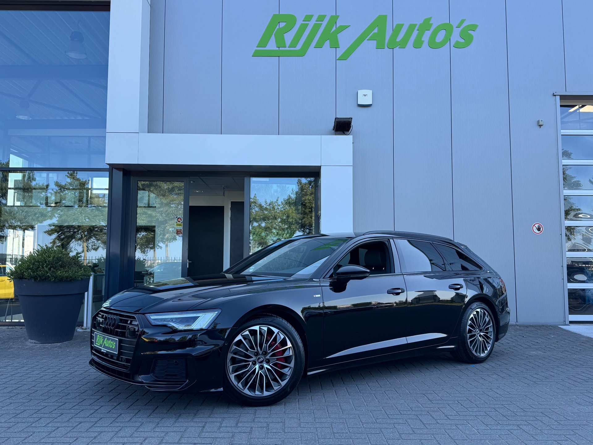 Audi A6 Avant 55 TFSIe quattro Competition S-Line * Matrix Led * Black Pack 2021 - voorkant