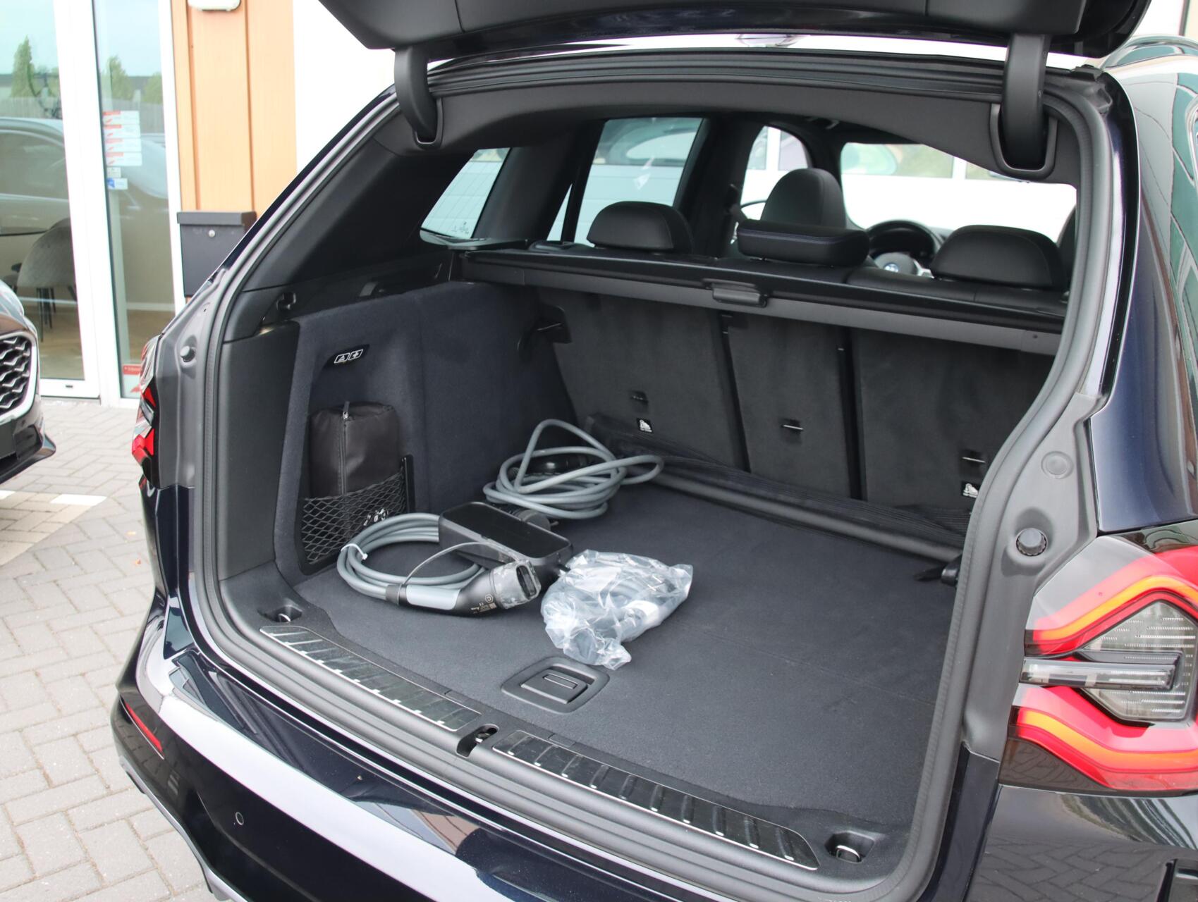 Foto van BMW Ix3